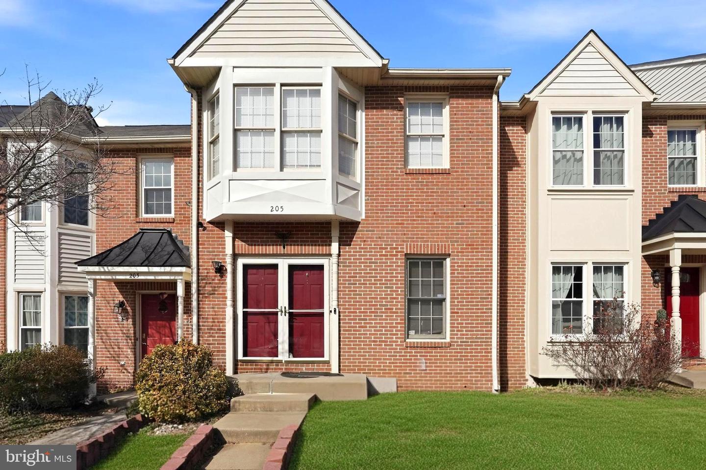 205 BRAEMAR PL, FREDERICKSBURG, Virginia 22405, 3 Bedrooms Bedrooms, ,3 BathroomsBathrooms,Residential,For sale,205 BRAEMAR PL,VAST2045810 MLS # VAST2045810