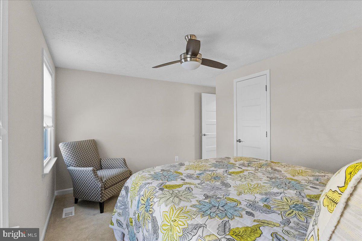 15401 SILVAN GLEN DR, DUMFRIES, Virginia 22025, 5 Bedrooms Bedrooms, ,3 BathroomsBathrooms,Residential,For sale,15401 SILVAN GLEN DR,VAPW2111924 MLS # VAPW2111924