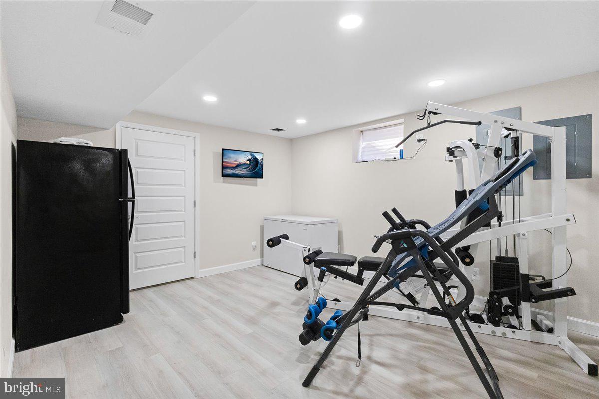 15401 SILVAN GLEN DR, DUMFRIES, Virginia 22025, 5 Bedrooms Bedrooms, ,3 BathroomsBathrooms,Residential,For sale,15401 SILVAN GLEN DR,VAPW2111924 MLS # VAPW2111924