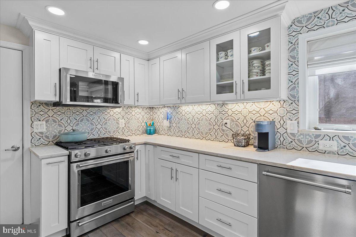 15401 SILVAN GLEN DR, DUMFRIES, Virginia 22025, 5 Bedrooms Bedrooms, ,3 BathroomsBathrooms,Residential,For sale,15401 SILVAN GLEN DR,VAPW2111924 MLS # VAPW2111924