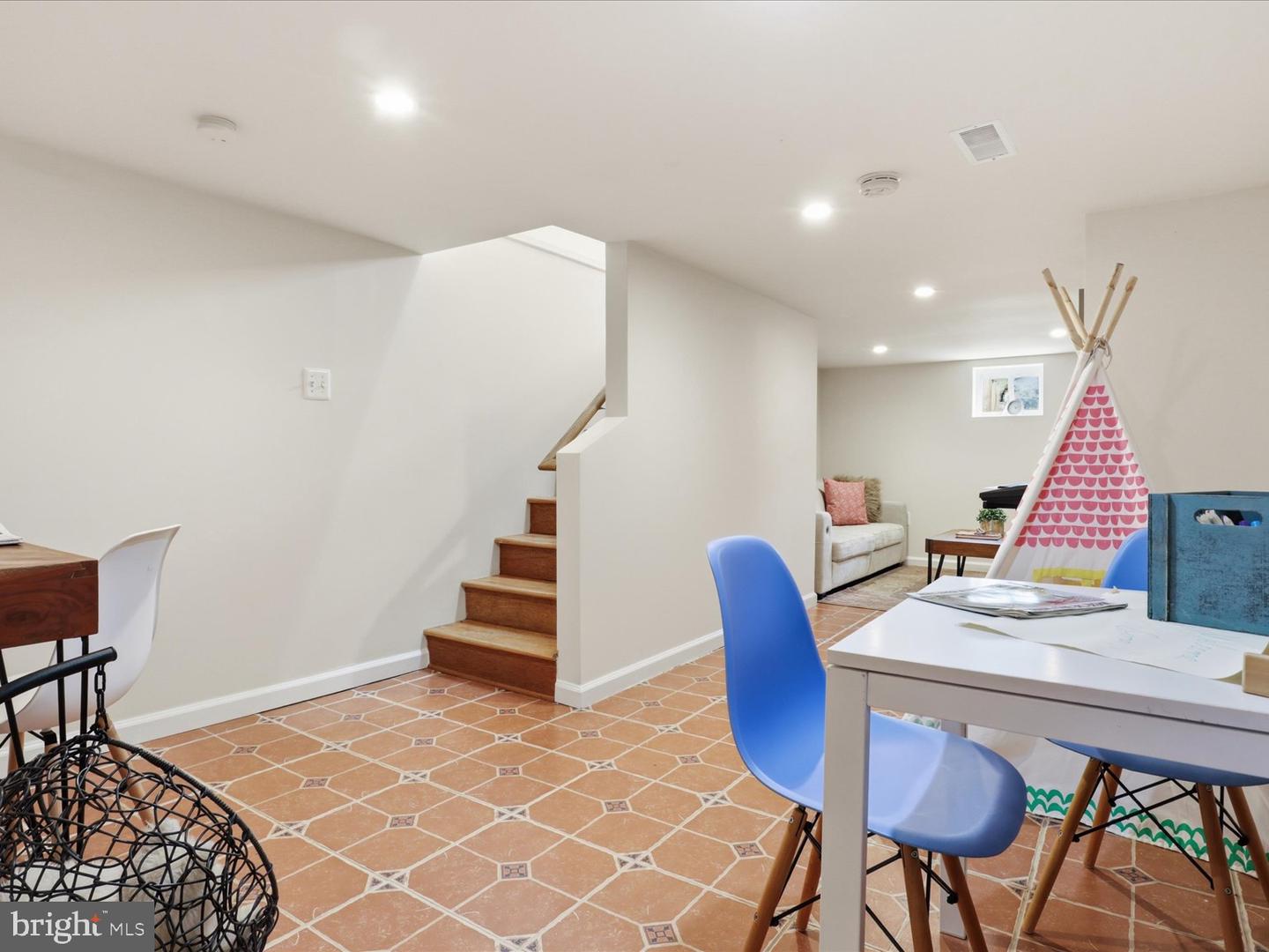 3955 TANEY AVE, ALEXANDRIA, Virginia 22304, 3 Bedrooms Bedrooms, ,2 BathroomsBathrooms,Residential,For sale,3955 TANEY AVE,VAAX2053830 MLS # VAAX2053830 3955 TANEY AVE, ALEXANDRIA, Virginia 22304, 3 Bedrooms Bedrooms, ,2 BathroomsBathrooms,Residential,For sale,3955 TANEY AVE,VAAX2053830 MLS # VAAX2053830