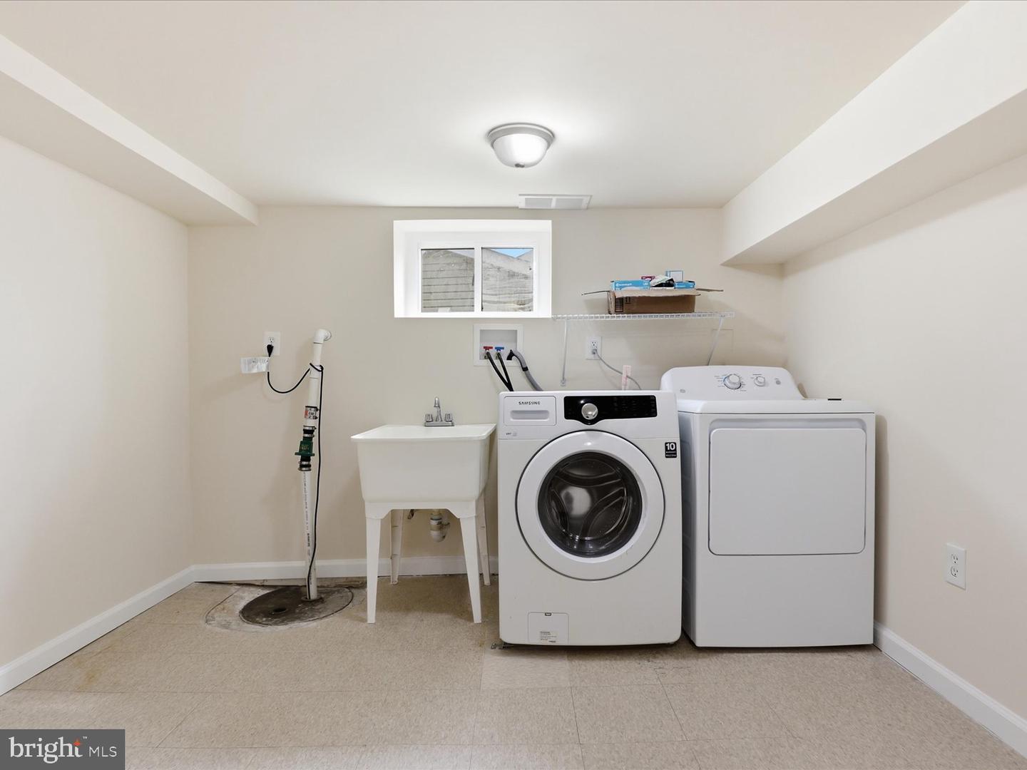 3955 TANEY AVE, ALEXANDRIA, Virginia 22304, 3 Bedrooms Bedrooms, ,2 BathroomsBathrooms,Residential,For sale,3955 TANEY AVE,VAAX2053830 MLS # VAAX2053830 3955 TANEY AVE, ALEXANDRIA, Virginia 22304, 3 Bedrooms Bedrooms, ,2 BathroomsBathrooms,Residential,For sale,3955 TANEY AVE,VAAX2053830 MLS # VAAX2053830