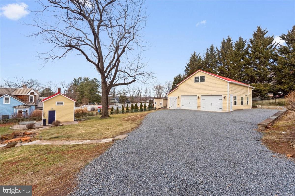 6342 HOPEWELL RD, THE PLAINS, Virginia 20198, 3 Bedrooms Bedrooms, ,2 BathroomsBathrooms,Residential,For sale,6342 HOPEWELL RD,VAFQ2020438 MLS # VAFQ2020438