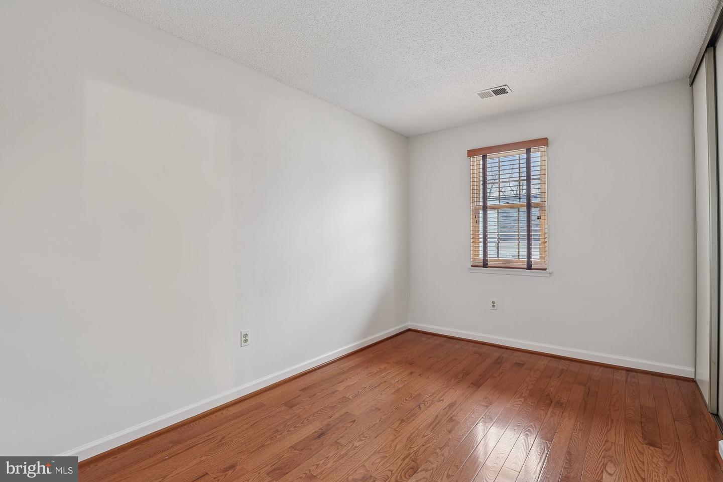 2396 BRANLEIGH PARK CT, RESTON, Virginia 20191, 3 Bedrooms Bedrooms, ,2 BathroomsBathrooms,Residential,For sale,2396 BRANLEIGH PARK CT,VAFX2289318 MLS # VAFX2289318