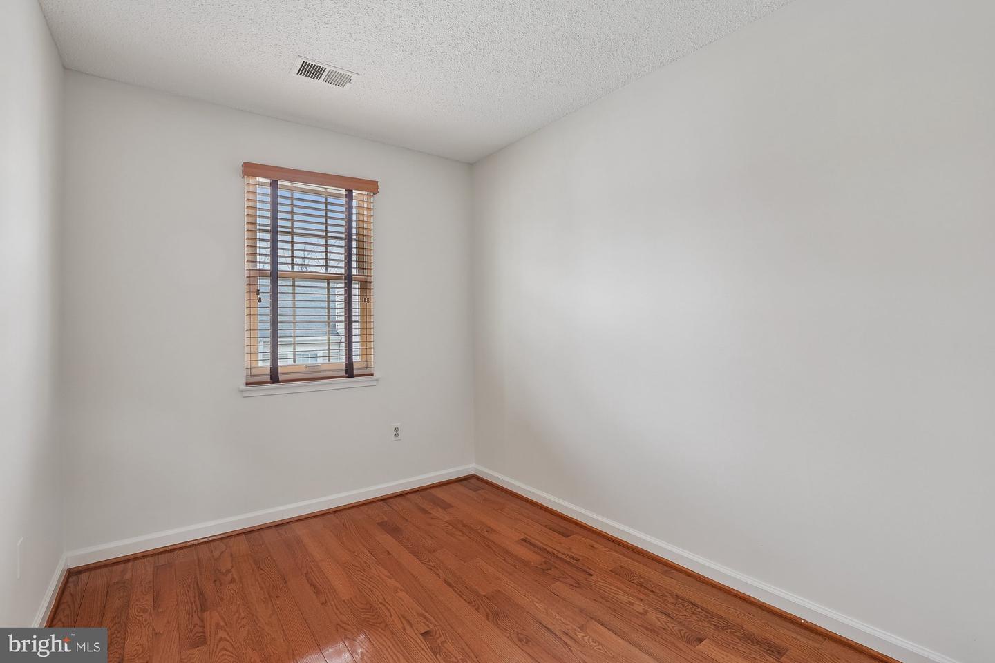 2396 BRANLEIGH PARK CT, RESTON, Virginia 20191, 3 Bedrooms Bedrooms, ,2 BathroomsBathrooms,Residential,For sale,2396 BRANLEIGH PARK CT,VAFX2289318 MLS # VAFX2289318