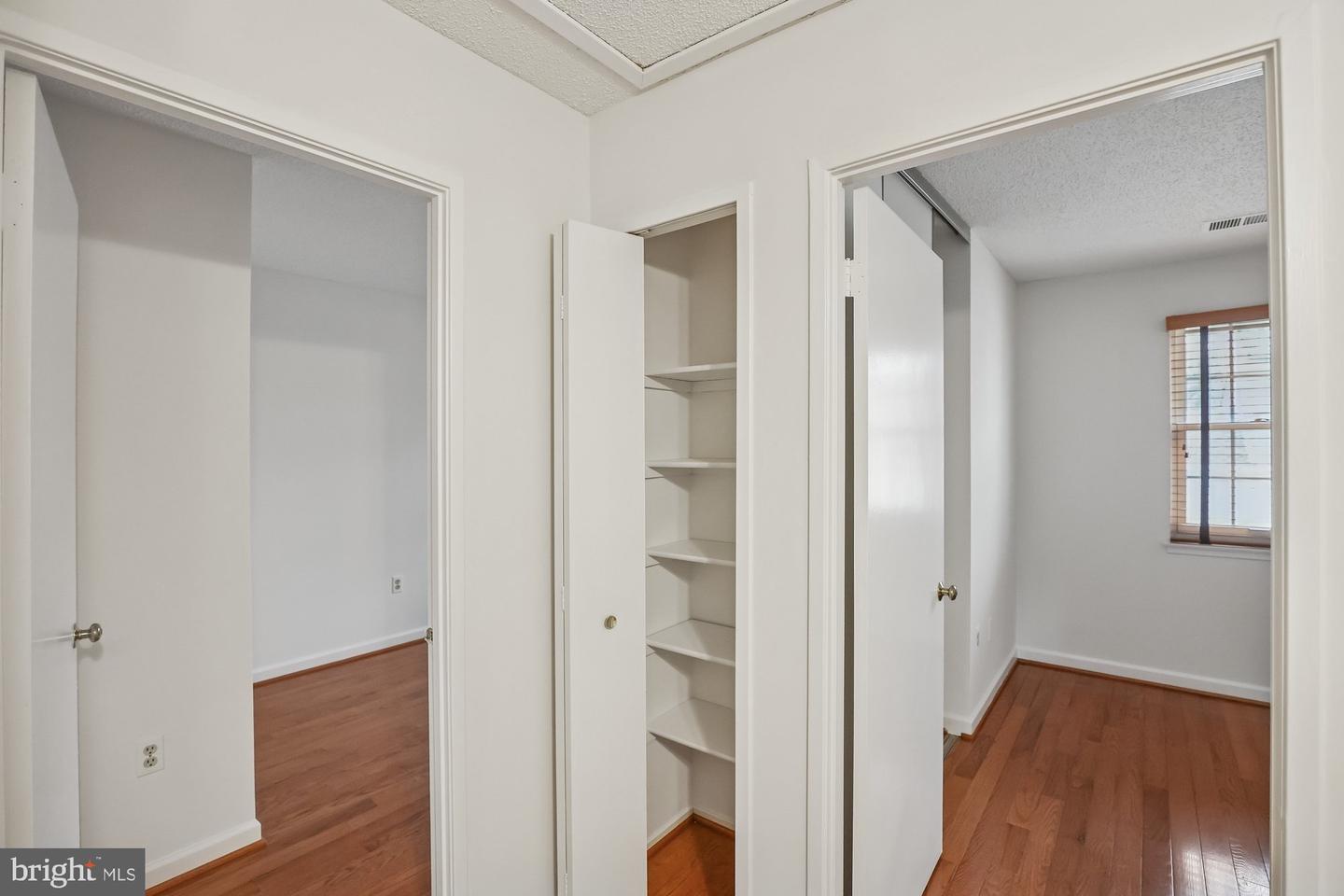 2396 BRANLEIGH PARK CT, RESTON, Virginia 20191, 3 Bedrooms Bedrooms, ,2 BathroomsBathrooms,Residential,For sale,2396 BRANLEIGH PARK CT,VAFX2289318 MLS # VAFX2289318