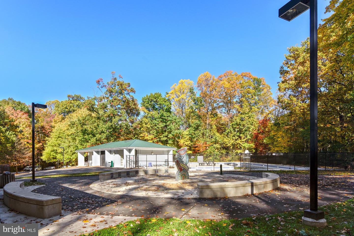 2396 BRANLEIGH PARK CT, RESTON, Virginia 20191, 3 Bedrooms Bedrooms, ,2 BathroomsBathrooms,Residential,For sale,2396 BRANLEIGH PARK CT,VAFX2289318 MLS # VAFX2289318