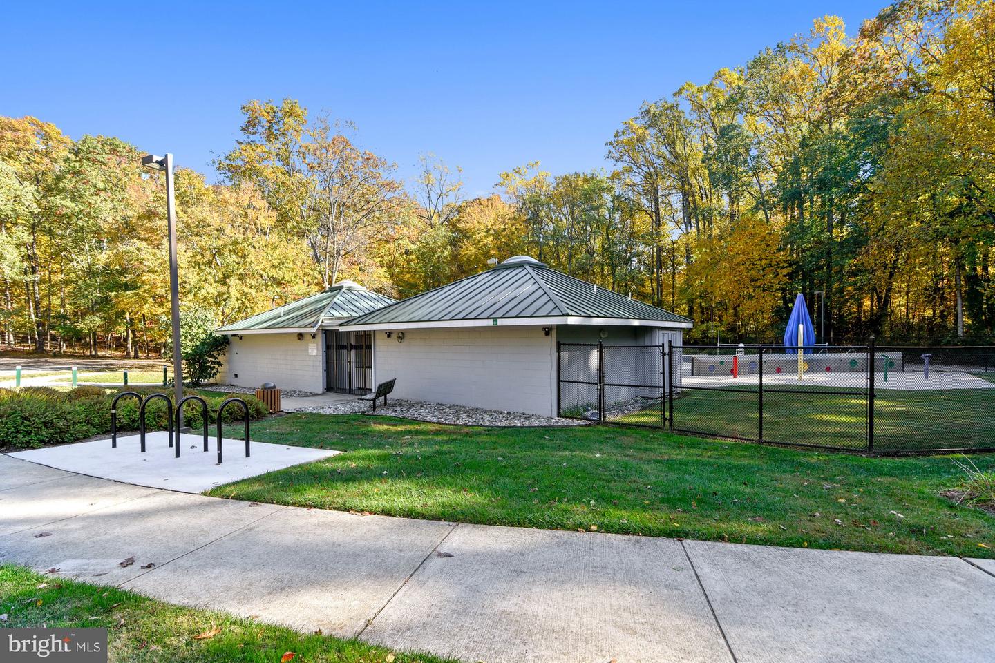 2396 BRANLEIGH PARK CT, RESTON, Virginia 20191, 3 Bedrooms Bedrooms, ,2 BathroomsBathrooms,Residential,For sale,2396 BRANLEIGH PARK CT,VAFX2289318 MLS # VAFX2289318