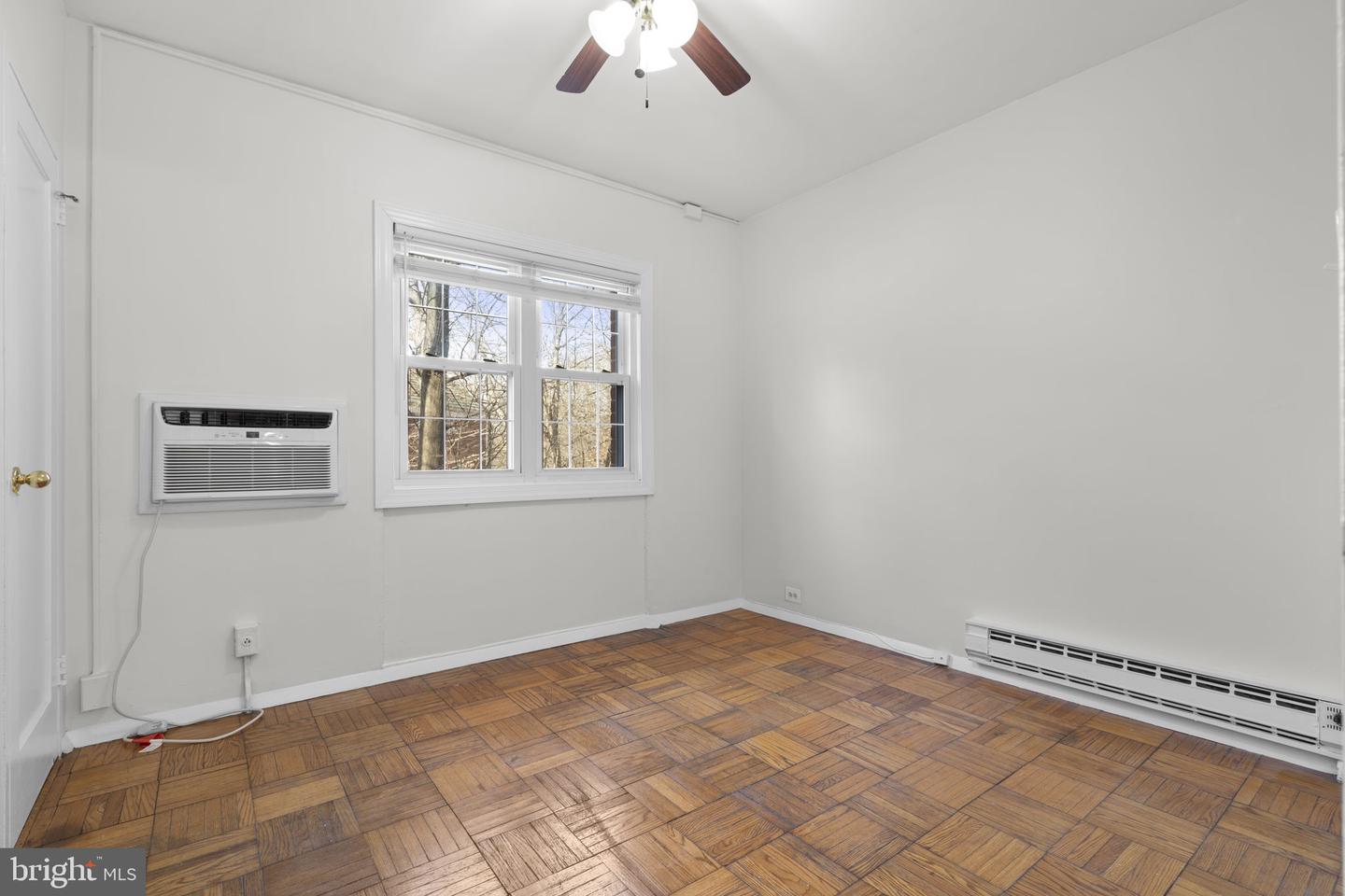 3536 GUNSTON ROAD, ALEXANDRIA, Virginia 22302, 2 Bedrooms Bedrooms, ,1 BathroomBathrooms,Residential,For sale,3536 GUNSTON ROAD,VAAX2053892 MLS # VAAX2053892