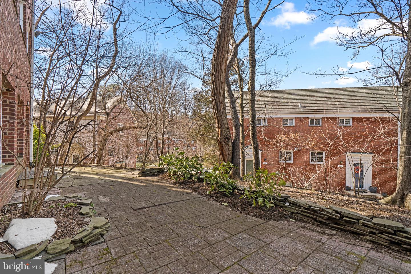 3536 GUNSTON ROAD, ALEXANDRIA, Virginia 22302, 2 Bedrooms Bedrooms, ,1 BathroomBathrooms,Residential,For sale,3536 GUNSTON ROAD,VAAX2053892 MLS # VAAX2053892