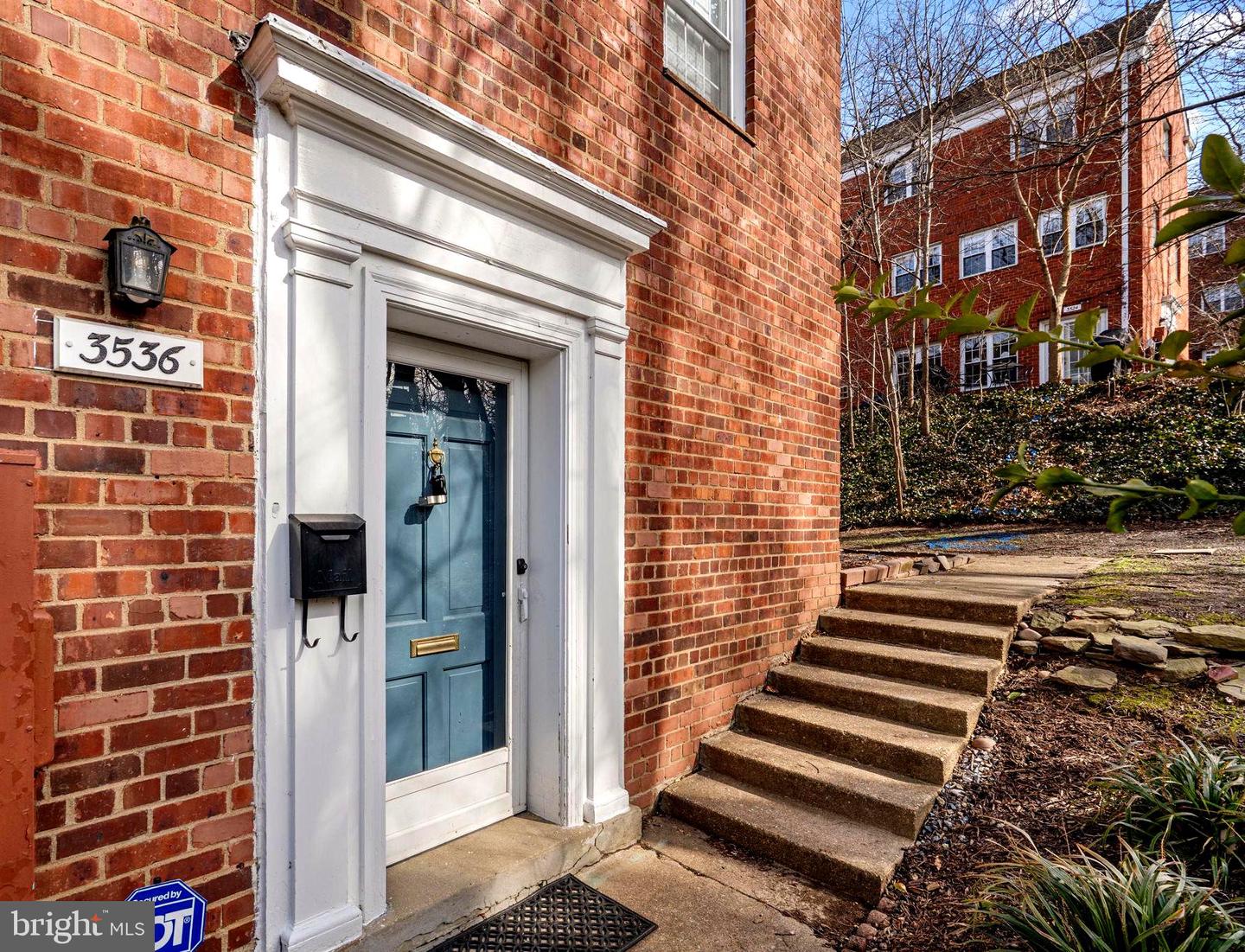 3536 GUNSTON ROAD, ALEXANDRIA, Virginia 22302, 2 Bedrooms Bedrooms, ,1 BathroomBathrooms,Residential,For sale,3536 GUNSTON ROAD,VAAX2053892 MLS # VAAX2053892