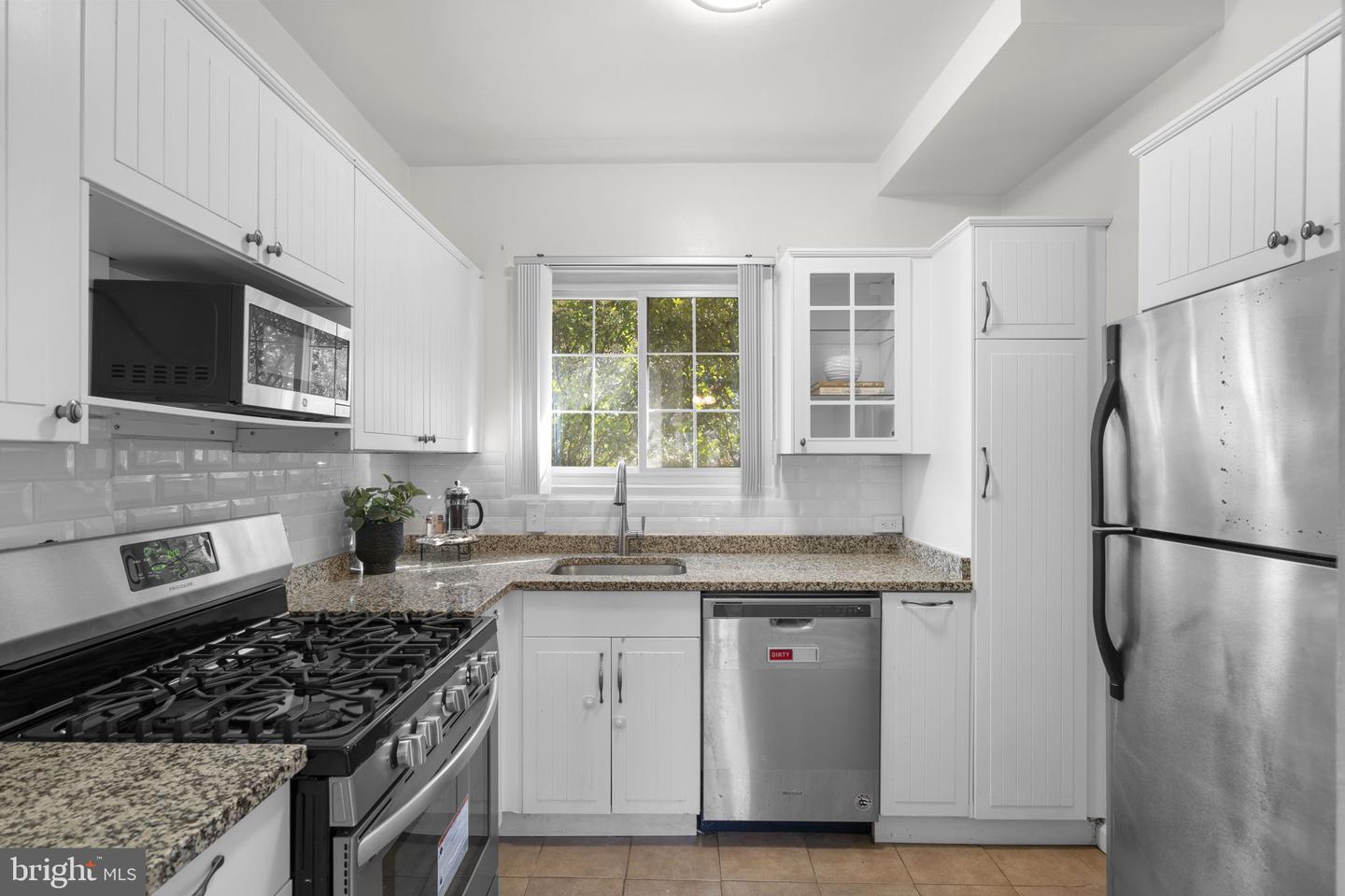 3536 GUNSTON ROAD, ALEXANDRIA, Virginia 22302, 2 Bedrooms Bedrooms, ,1 BathroomBathrooms,Residential,For sale,3536 GUNSTON ROAD,VAAX2053892 MLS # VAAX2053892