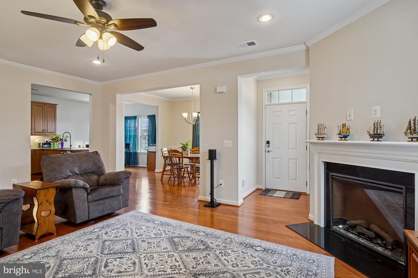 77 HARPERS MILL WAY, LOVETTSVILLE, Virginia 20180, 3 Bedrooms Bedrooms, ,2 BathroomsBathrooms,Residential,For sale,77 HARPERS MILL WAY,VALO2115370 MLS # VALO2115370