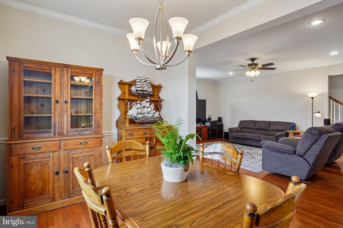 77 HARPERS MILL WAY, LOVETTSVILLE, Virginia 20180, 3 Bedrooms Bedrooms, ,2 BathroomsBathrooms,Residential,For sale,77 HARPERS MILL WAY,VALO2115370 MLS # VALO2115370