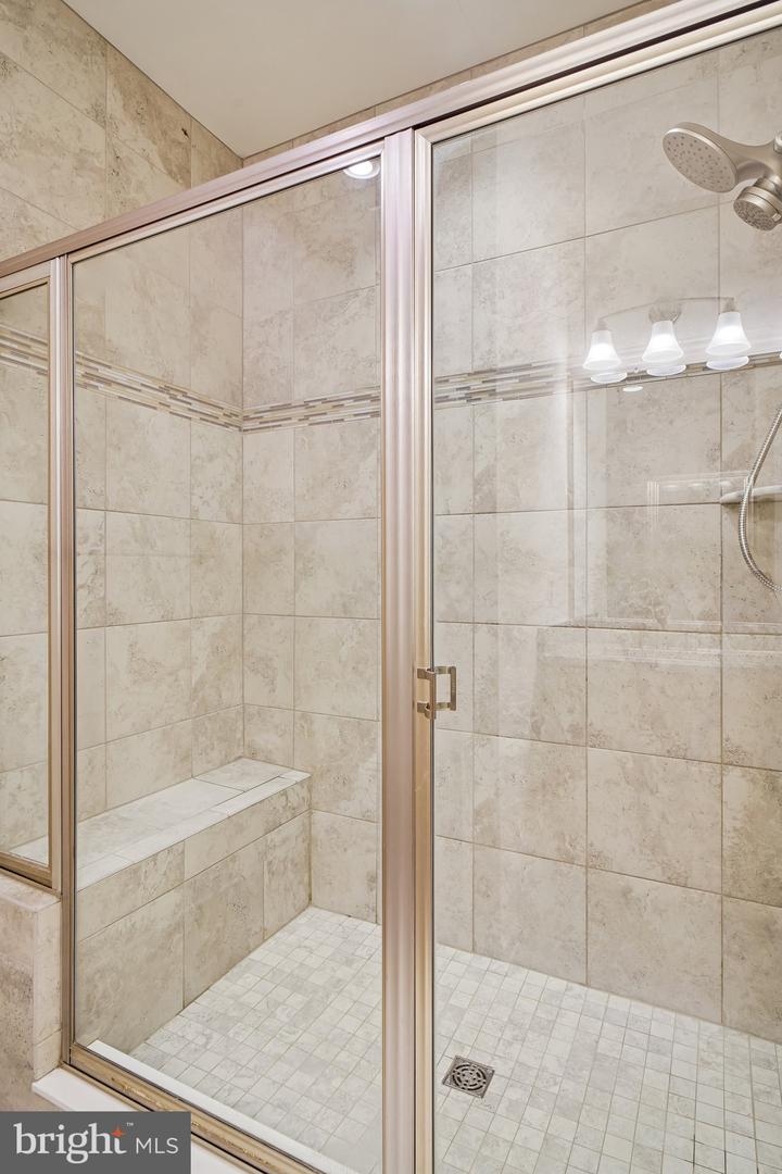 77 HARPERS MILL WAY, LOVETTSVILLE, Virginia 20180, 3 Bedrooms Bedrooms, ,2 BathroomsBathrooms,Residential,For sale,77 HARPERS MILL WAY,VALO2115370 MLS # VALO2115370