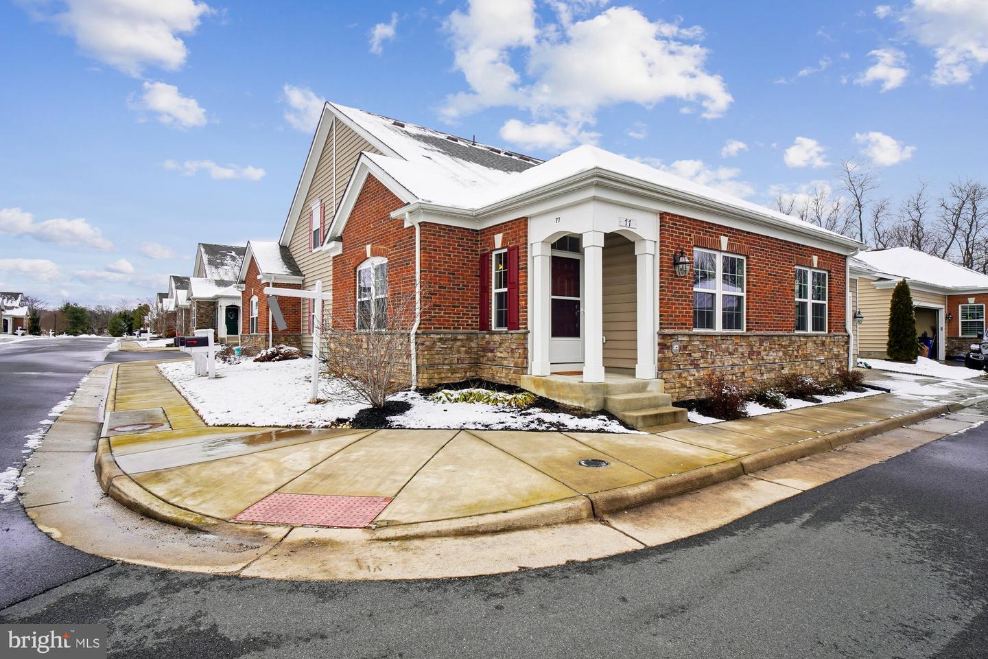 77 HARPERS MILL WAY, LOVETTSVILLE, Virginia 20180, 3 Bedrooms Bedrooms, ,2 BathroomsBathrooms,Residential,For sale,77 HARPERS MILL WAY,VALO2115370 MLS # VALO2115370