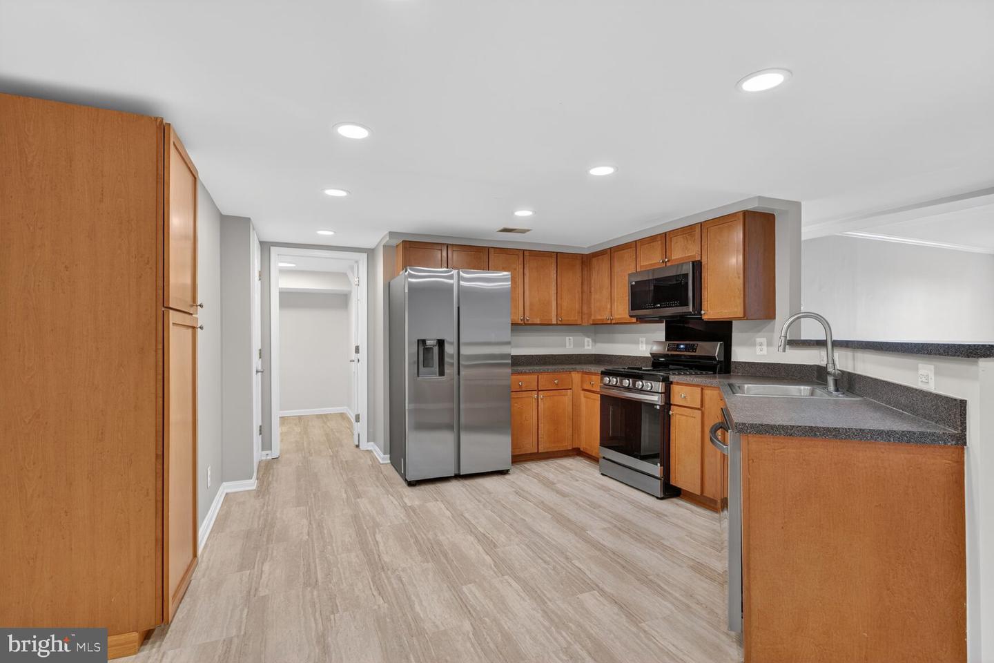 1463-C N VAN DORN ST, ALEXANDRIA, Virginia 22304, 1 Bedroom Bedrooms, ,1 BathroomBathrooms,Residential,For sale,1463-C N VAN DORN ST,VAAX2053898 MLS # VAAX2053898