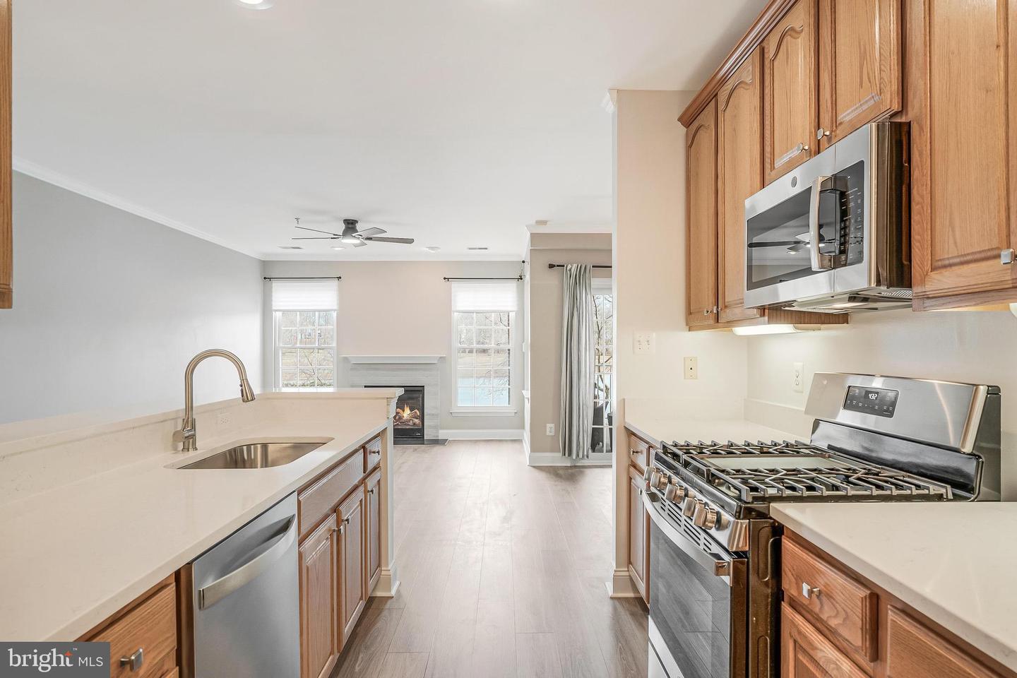 25280 LAKE SHORE SQ #102, CHANTILLY, Virginia 20152, 2 Bedrooms Bedrooms, ,2 BathroomsBathrooms,Residential,For sale,25280 LAKE SHORE SQ #102,VALO2115456 MLS # VALO2115456