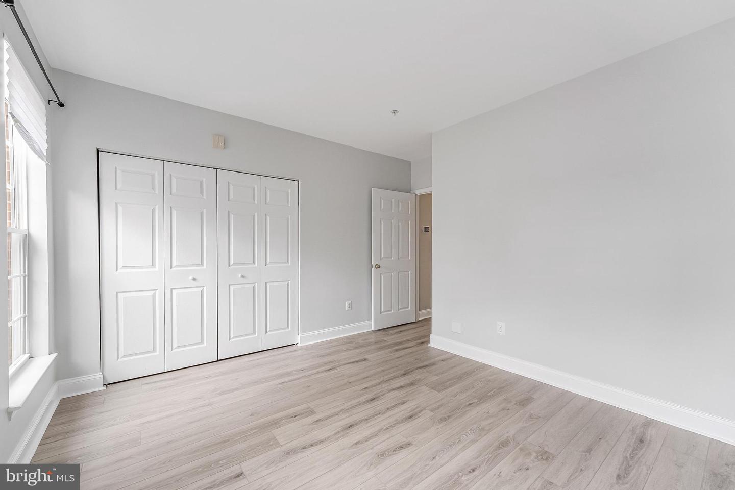 25280 LAKE SHORE SQ #102, CHANTILLY, Virginia 20152, 2 Bedrooms Bedrooms, ,2 BathroomsBathrooms,Residential,For sale,25280 LAKE SHORE SQ #102,VALO2115456 MLS # VALO2115456