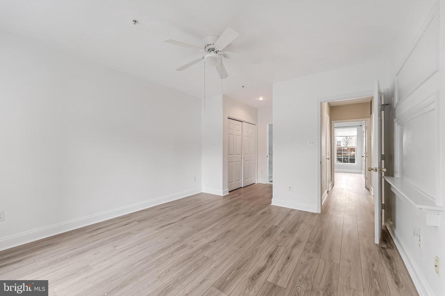 25280 LAKE SHORE SQ #102, CHANTILLY, Virginia 20152, 2 Bedrooms Bedrooms, ,2 BathroomsBathrooms,Residential,For sale,25280 LAKE SHORE SQ #102,VALO2115456 MLS # VALO2115456