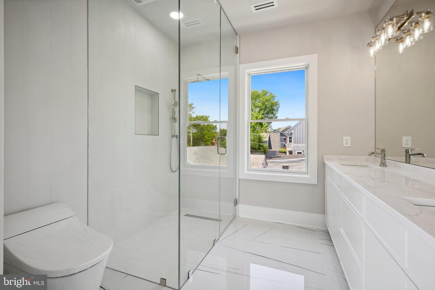 1610 12TH ST S, ARLINGTON, Virginia 22204, 4 Bedrooms Bedrooms, ,4 BathroomsBathrooms,Residential,For sale,1610 12TH ST S,VAAR2068630 MLS # VAAR2068630