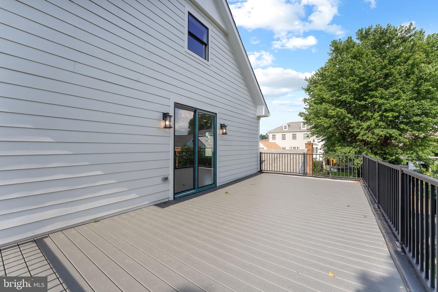 1610 12TH ST S, ARLINGTON, Virginia 22204, 4 Bedrooms Bedrooms, ,4 BathroomsBathrooms,Residential,For sale,1610 12TH ST S,VAAR2068630 MLS # VAAR2068630