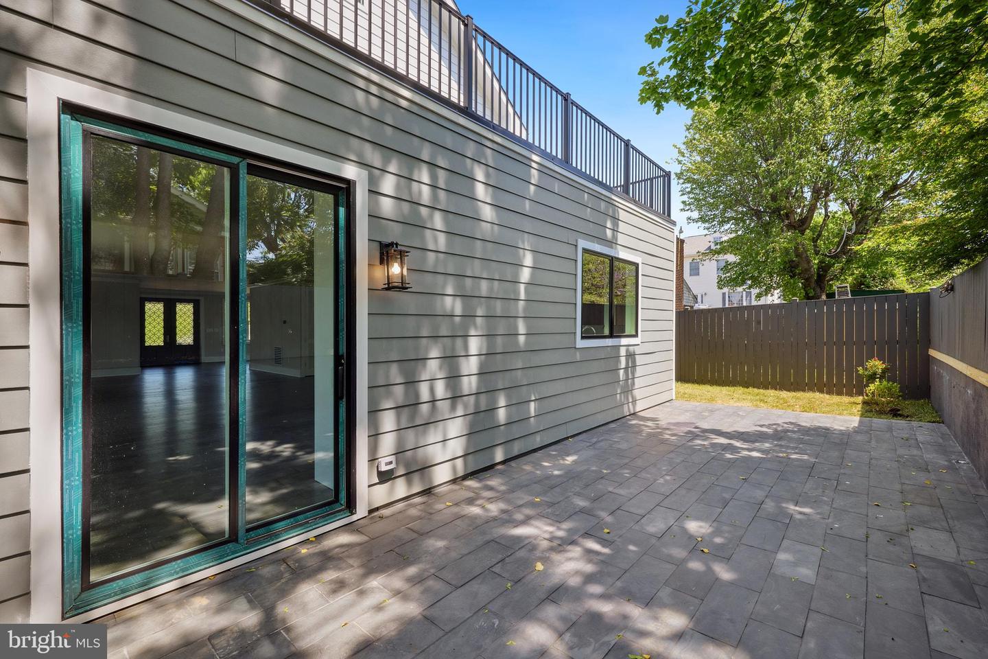 1610 12TH ST S, ARLINGTON, Virginia 22204, 4 Bedrooms Bedrooms, ,4 BathroomsBathrooms,Residential,For sale,1610 12TH ST S,VAAR2068630 MLS # VAAR2068630