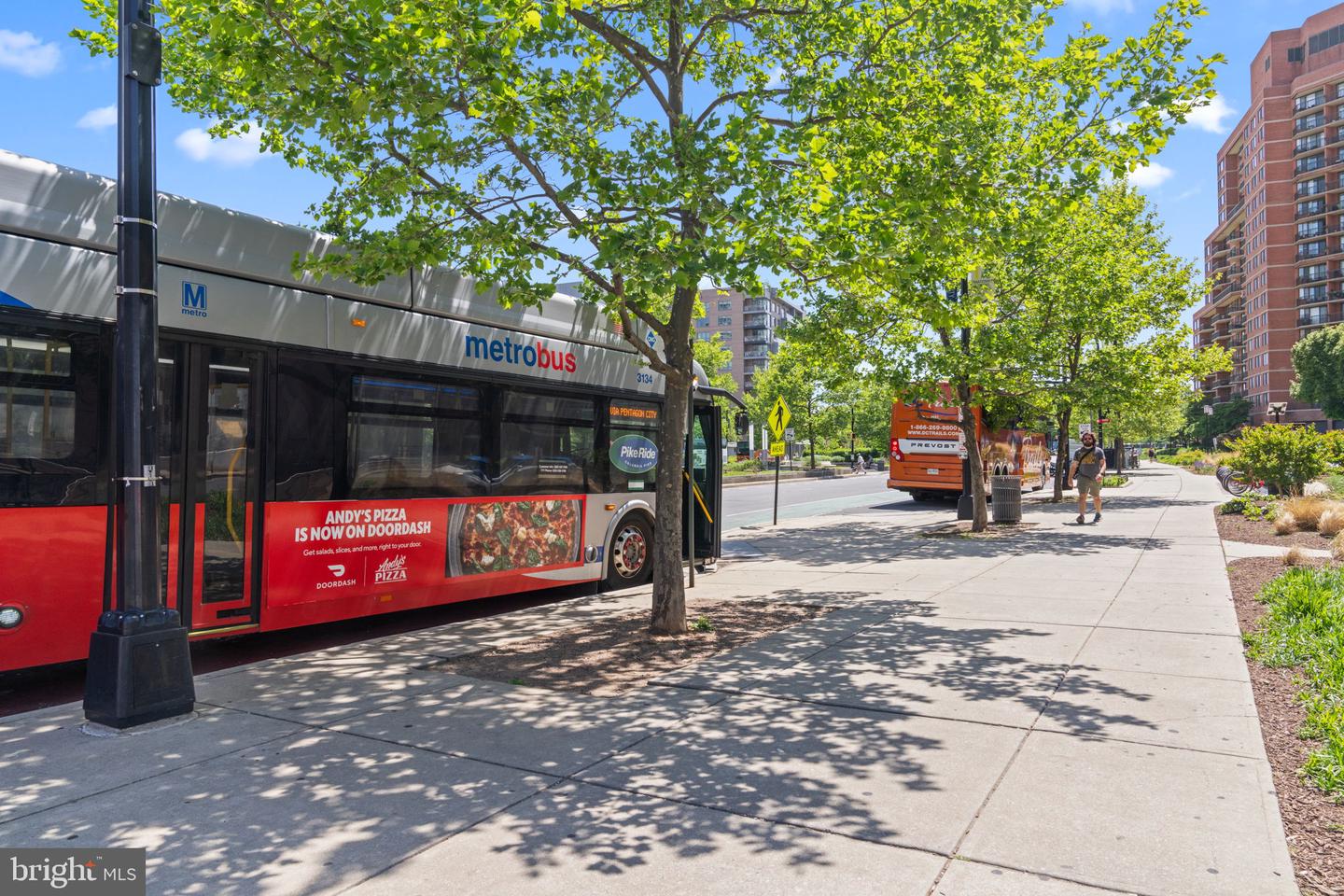 1610 12TH ST S, ARLINGTON, Virginia 22204, 4 Bedrooms Bedrooms, ,4 BathroomsBathrooms,Residential,For sale,1610 12TH ST S,VAAR2068630 MLS # VAAR2068630