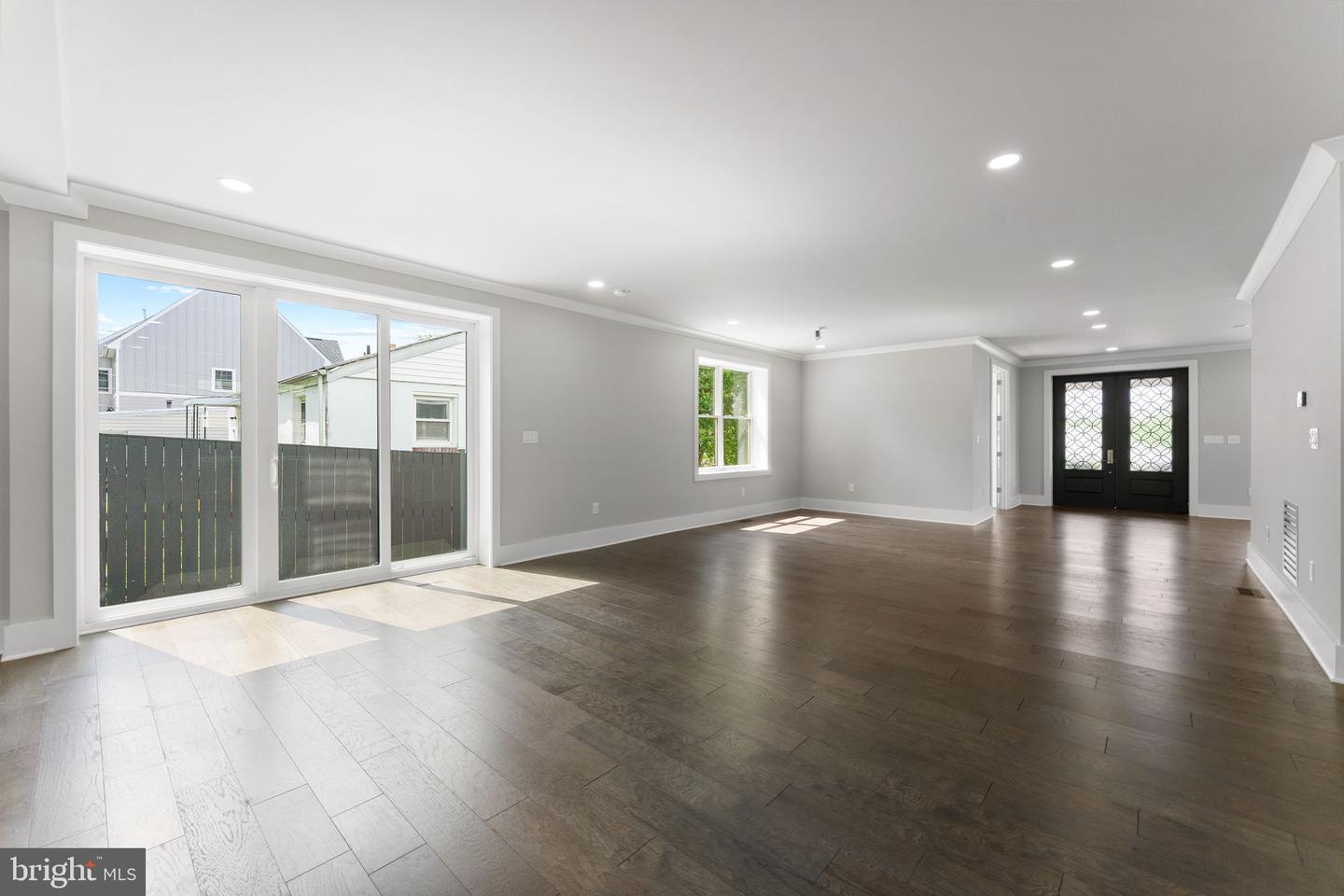 1610 12TH ST S, ARLINGTON, Virginia 22204, 4 Bedrooms Bedrooms, ,4 BathroomsBathrooms,Residential,For sale,1610 12TH ST S,VAAR2068630 MLS # VAAR2068630