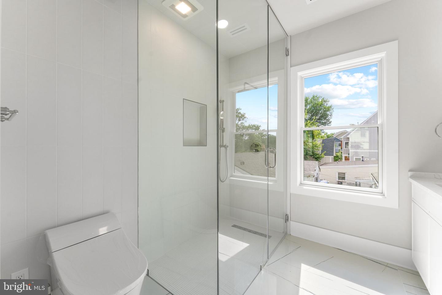 1610 12TH ST S, ARLINGTON, Virginia 22204, 4 Bedrooms Bedrooms, ,4 BathroomsBathrooms,Residential,For sale,1610 12TH ST S,VAAR2068630 MLS # VAAR2068630