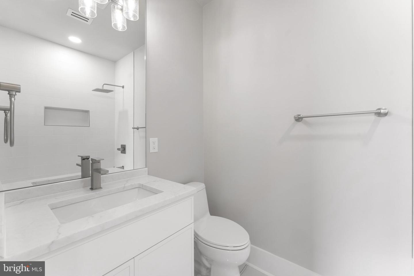 1610 12TH ST S, ARLINGTON, Virginia 22204, 4 Bedrooms Bedrooms, ,4 BathroomsBathrooms,Residential,For sale,1610 12TH ST S,VAAR2068630 MLS # VAAR2068630