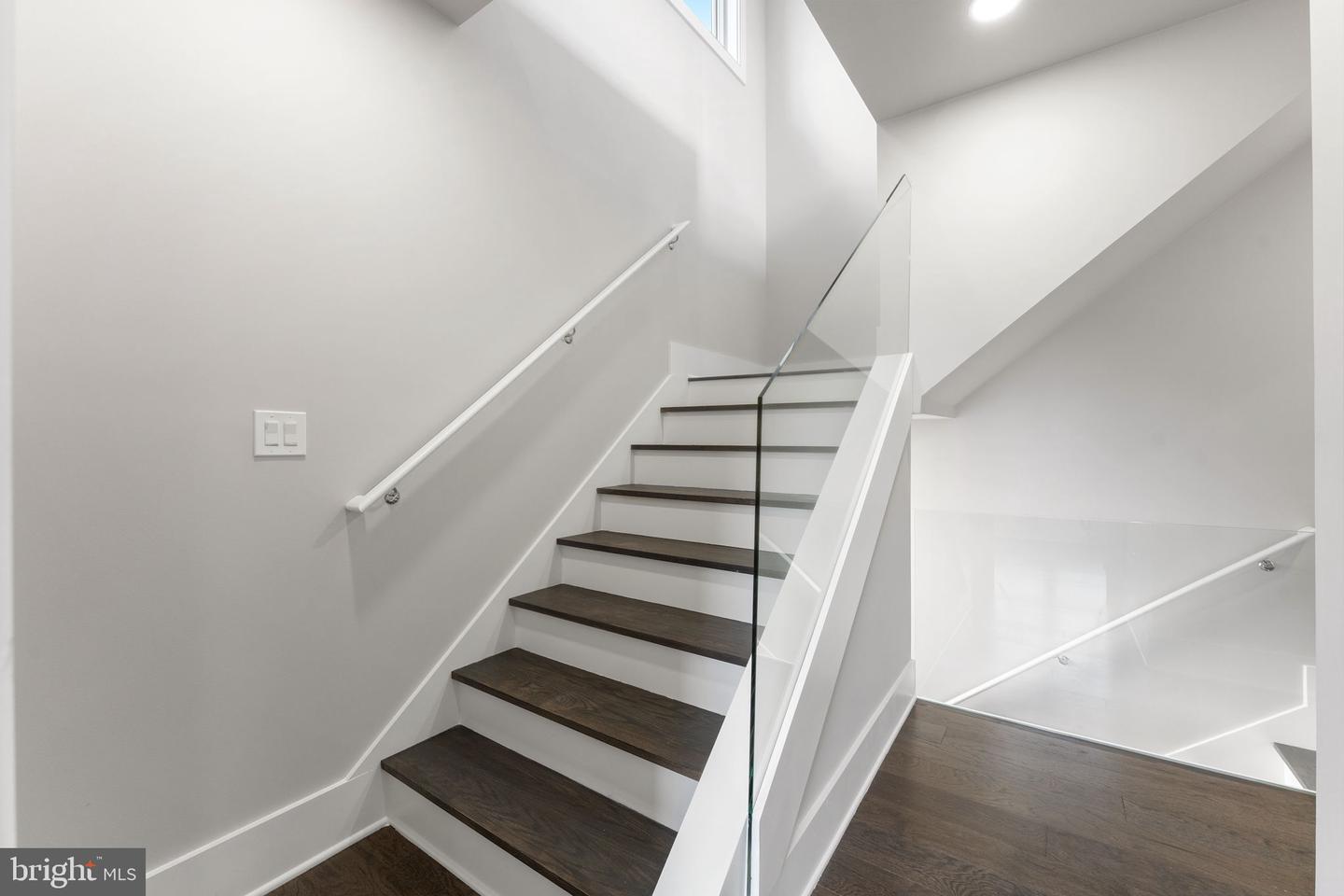 1610 12TH ST S, ARLINGTON, Virginia 22204, 4 Bedrooms Bedrooms, ,4 BathroomsBathrooms,Residential,For sale,1610 12TH ST S,VAAR2068630 MLS # VAAR2068630