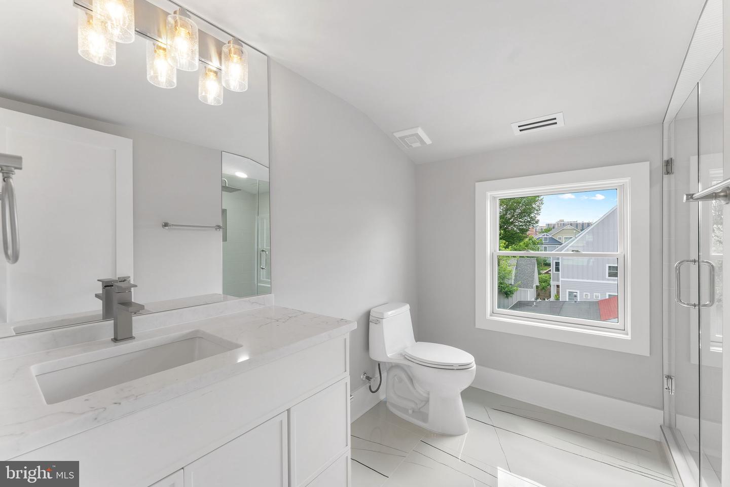 1610 12TH ST S, ARLINGTON, Virginia 22204, 4 Bedrooms Bedrooms, ,4 BathroomsBathrooms,Residential,For sale,1610 12TH ST S,VAAR2068630 MLS # VAAR2068630