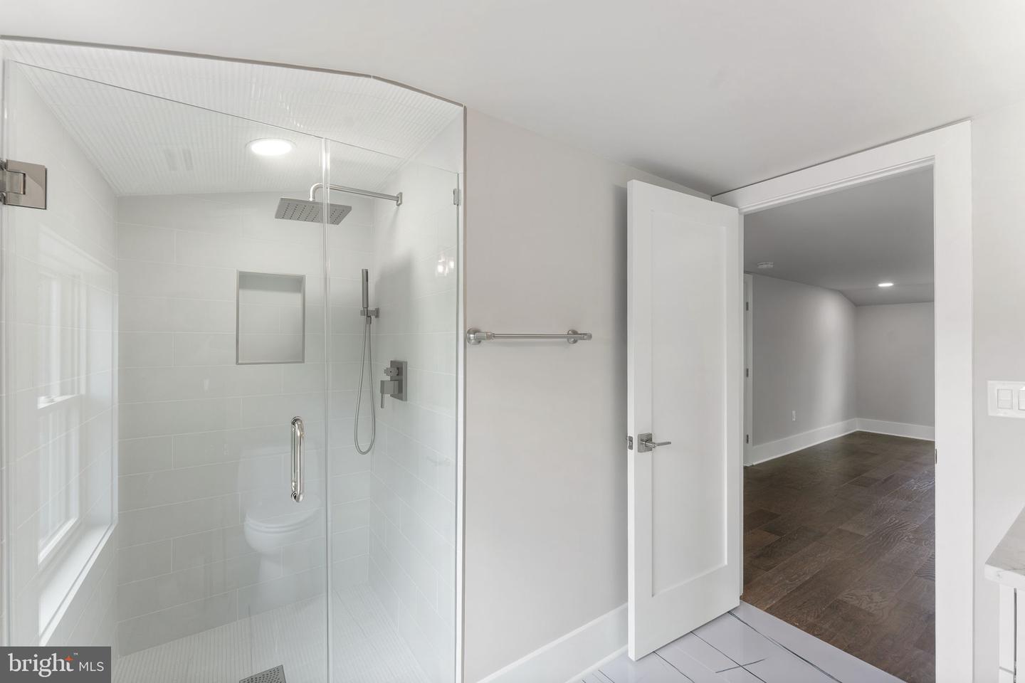 1610 12TH ST S, ARLINGTON, Virginia 22204, 4 Bedrooms Bedrooms, ,4 BathroomsBathrooms,Residential,For sale,1610 12TH ST S,VAAR2068630 MLS # VAAR2068630