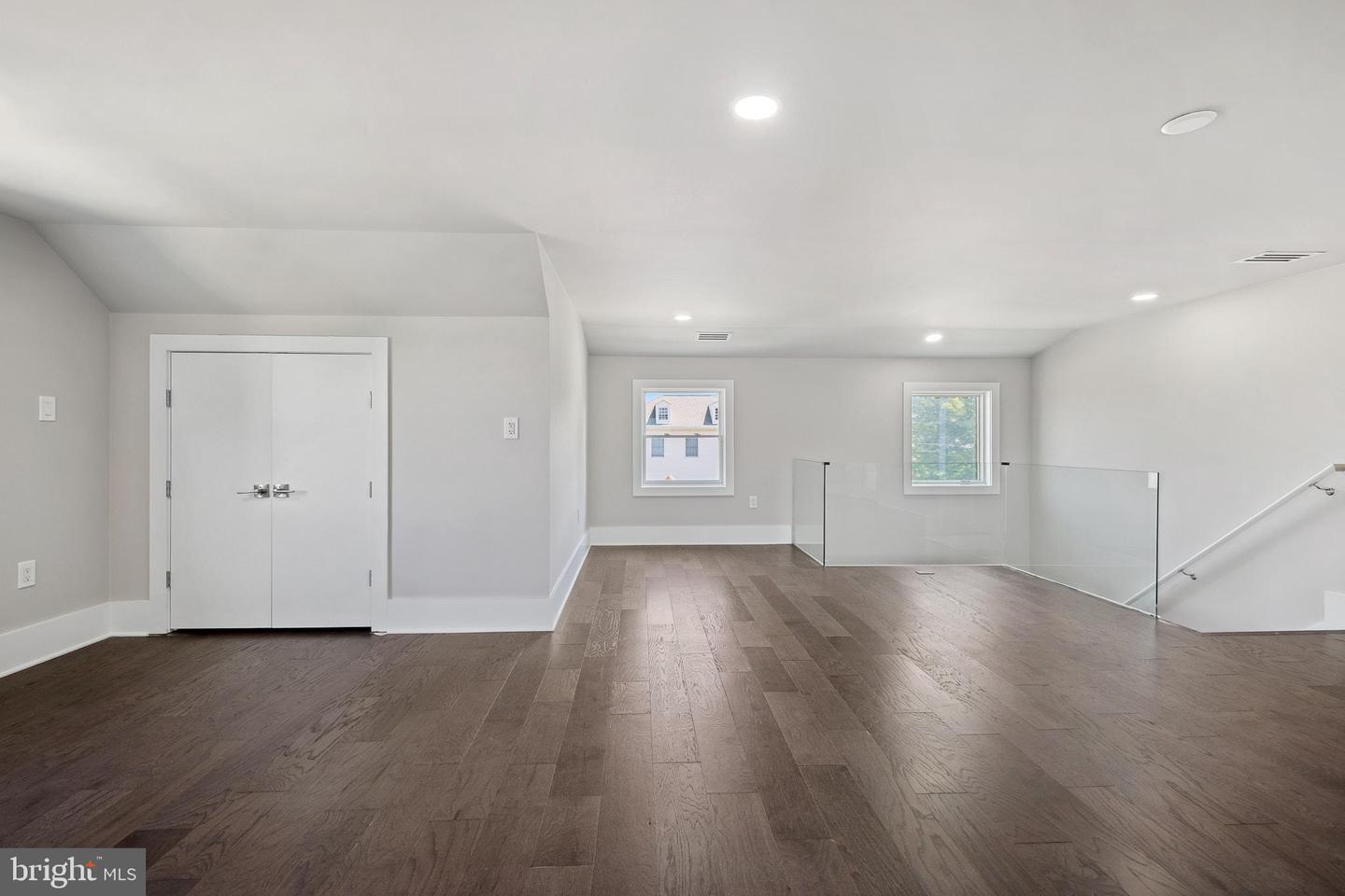 1610 12TH ST S, ARLINGTON, Virginia 22204, 4 Bedrooms Bedrooms, ,4 BathroomsBathrooms,Residential,For sale,1610 12TH ST S,VAAR2068630 MLS # VAAR2068630