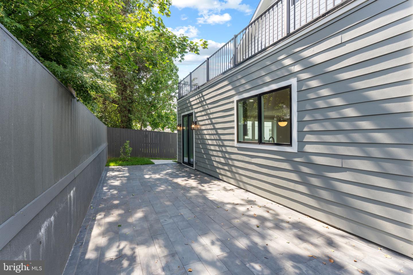 1610 12TH ST S, ARLINGTON, Virginia 22204, 4 Bedrooms Bedrooms, ,4 BathroomsBathrooms,Residential,For sale,1610 12TH ST S,VAAR2068630 MLS # VAAR2068630