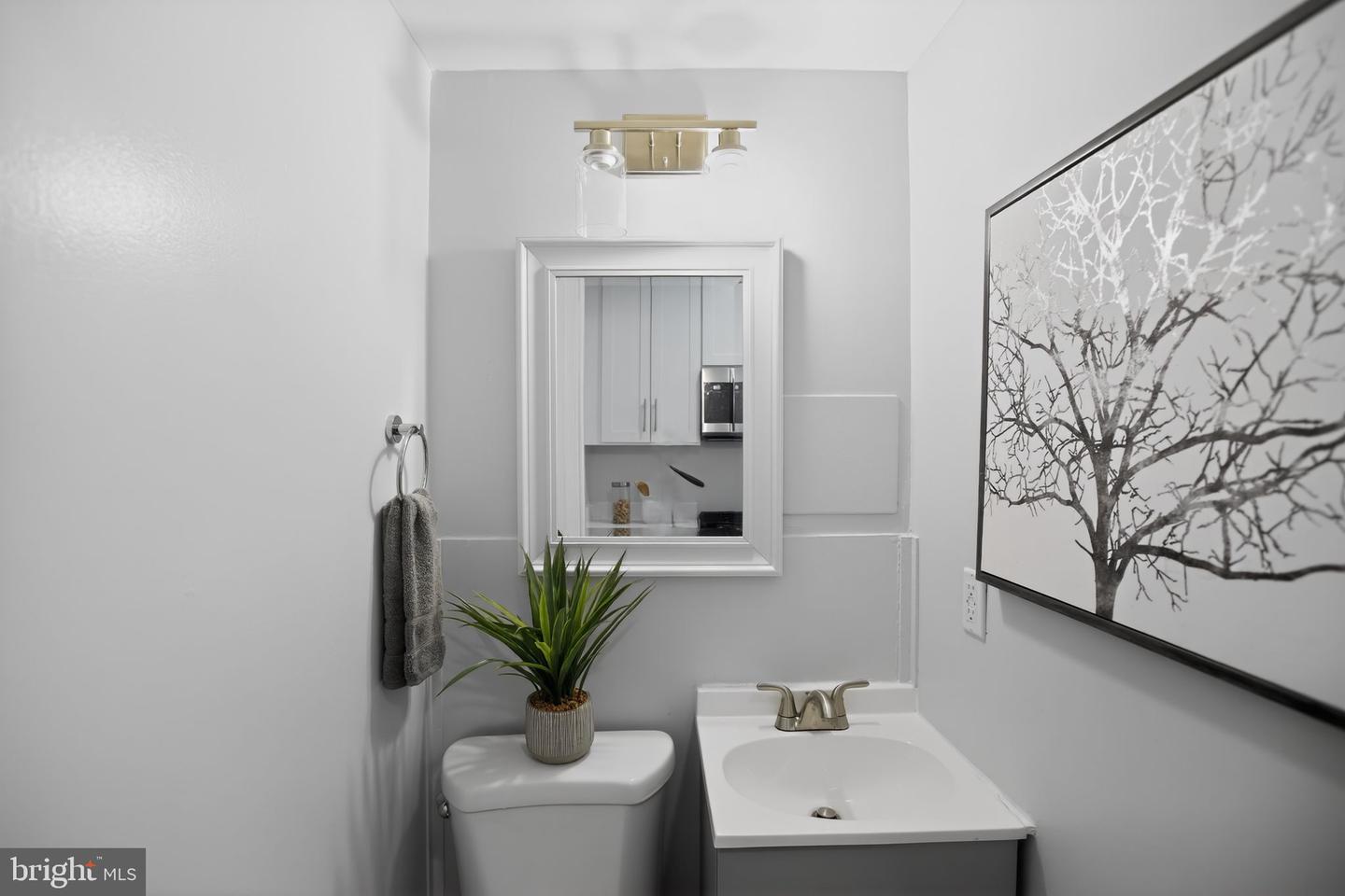 WASHINGTON, District Of Columbia 20002, 3 Bedrooms Bedrooms, ,1 BathroomBathrooms,Residential,For sale,DCDC2245178 MLS # DCDC2245178 WASHINGTON, District Of Columbia 20002, 3 Bedrooms Bedrooms, ,1 BathroomBathrooms,Residential,For sale,DCDC2245178 MLS # DCDC2245178