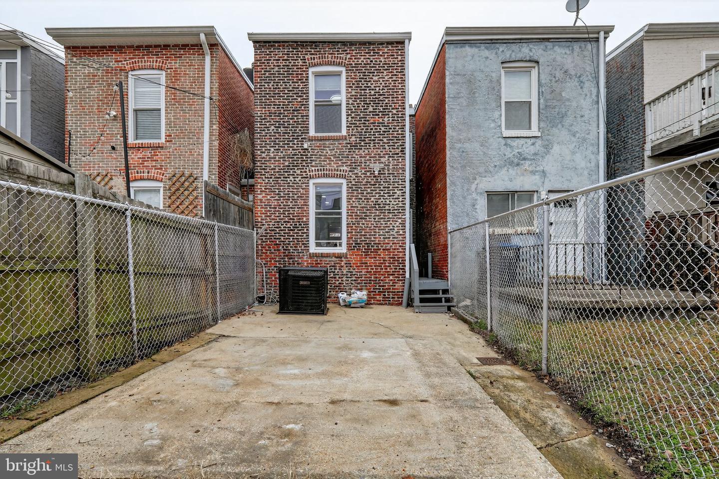 WASHINGTON, District Of Columbia 20002, 3 Bedrooms Bedrooms, ,1 BathroomBathrooms,Residential,For sale,DCDC2245178 MLS # DCDC2245178 WASHINGTON, District Of Columbia 20002, 3 Bedrooms Bedrooms, ,1 BathroomBathrooms,Residential,For sale,DCDC2245178 MLS # DCDC2245178