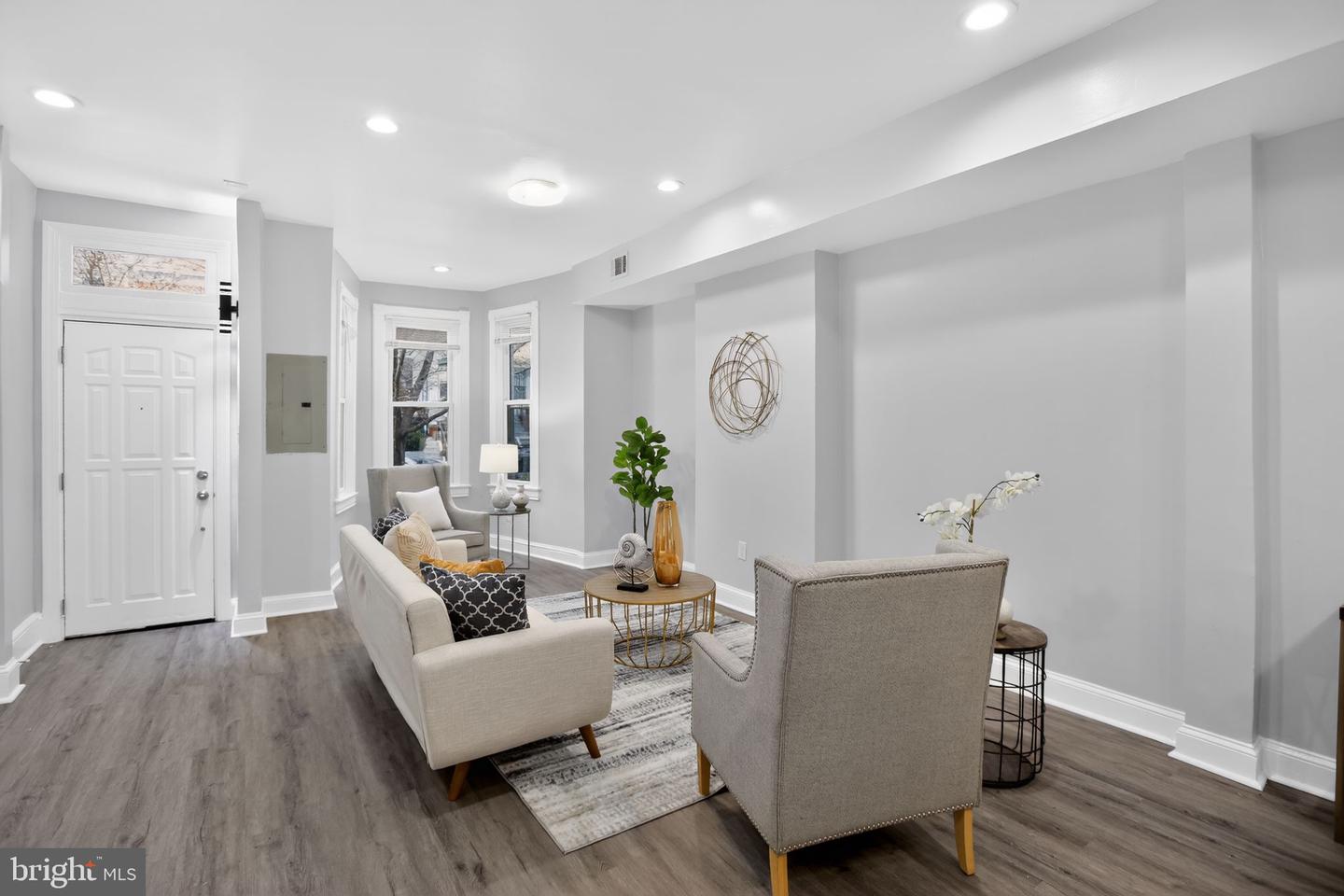 WASHINGTON, District Of Columbia 20002, 3 Bedrooms Bedrooms, ,1 BathroomBathrooms,Residential,For sale,DCDC2245178 MLS # DCDC2245178 WASHINGTON, District Of Columbia 20002, 3 Bedrooms Bedrooms, ,1 BathroomBathrooms,Residential,For sale,DCDC2245178 MLS # DCDC2245178