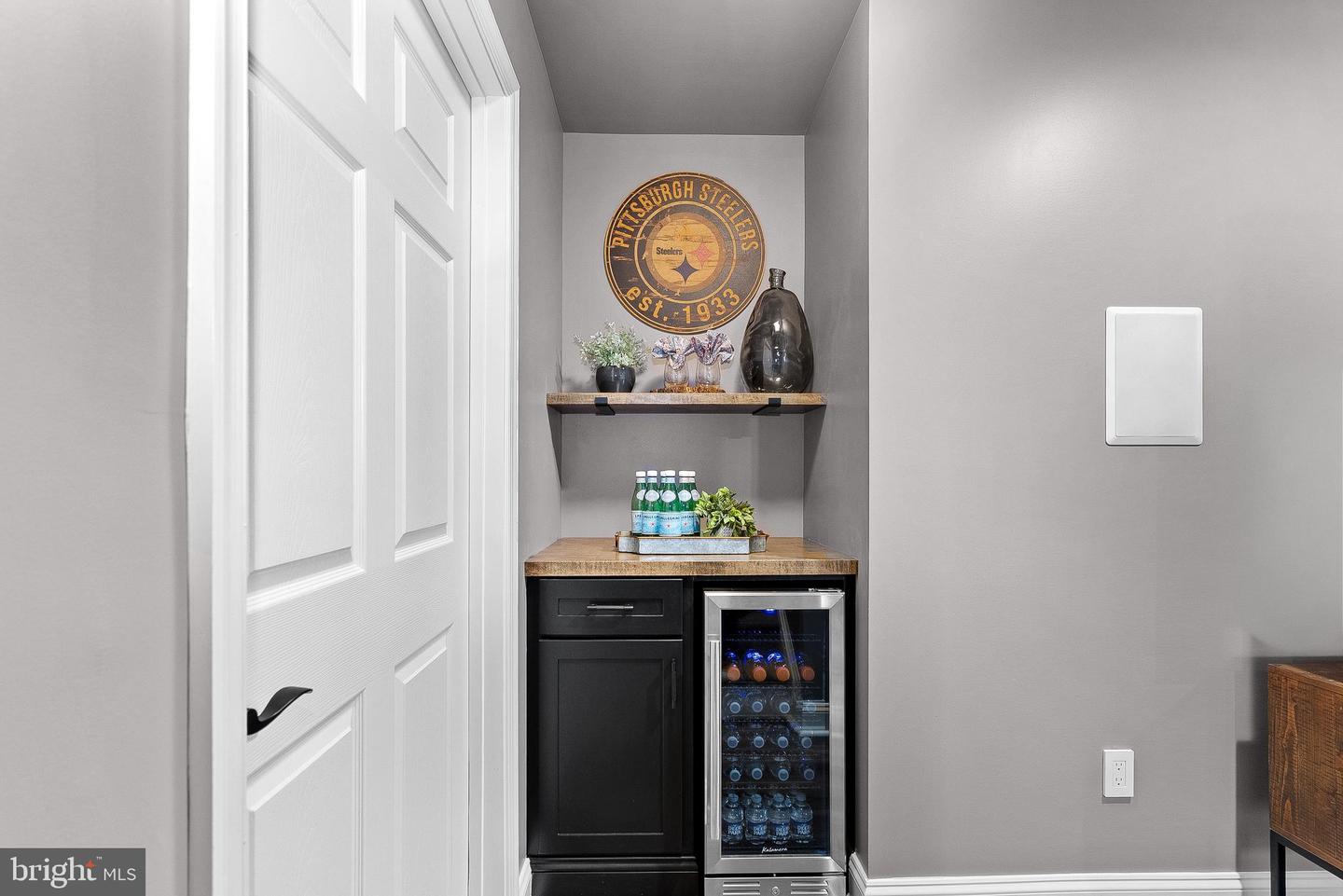 115 CEDARGROVE PL SW, LEESBURG, Virginia 20175, 4 Bedrooms Bedrooms, ,2 BathroomsBathrooms,Residential,For sale,115 CEDARGROVE PL SW,VALO2115472 MLS # VALO2115472