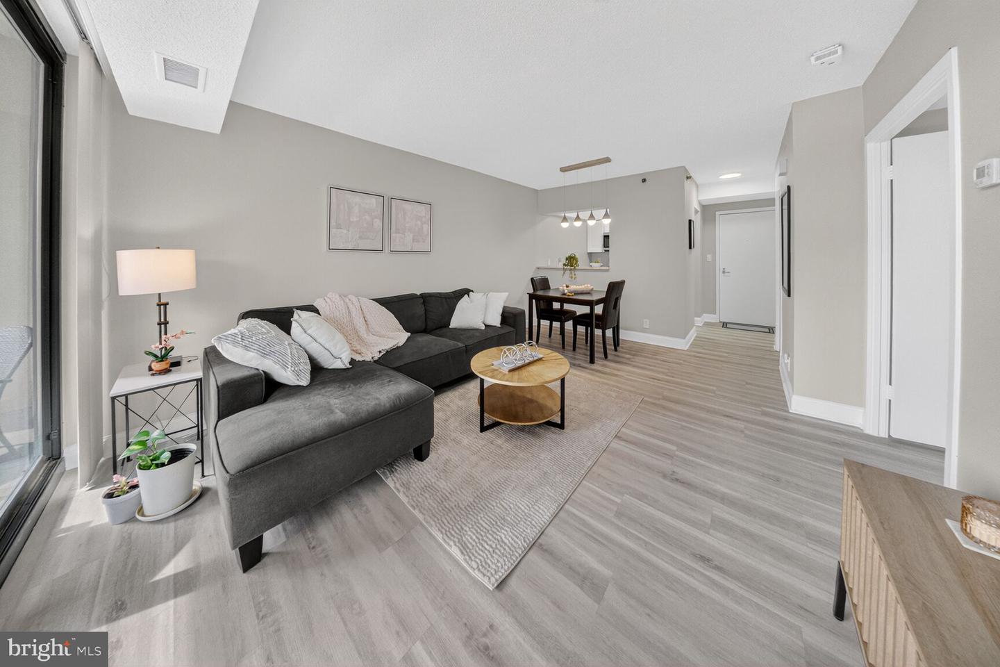 5505 SEMINARY RD #118N, FALLS CHURCH, Virginia 22041, 1 Bedroom Bedrooms, 4 Rooms Rooms,1 BathroomBathrooms,Residential,For sale,5505 SEMINARY RD #118N,VAFX2289786 MLS # VAFX2289786