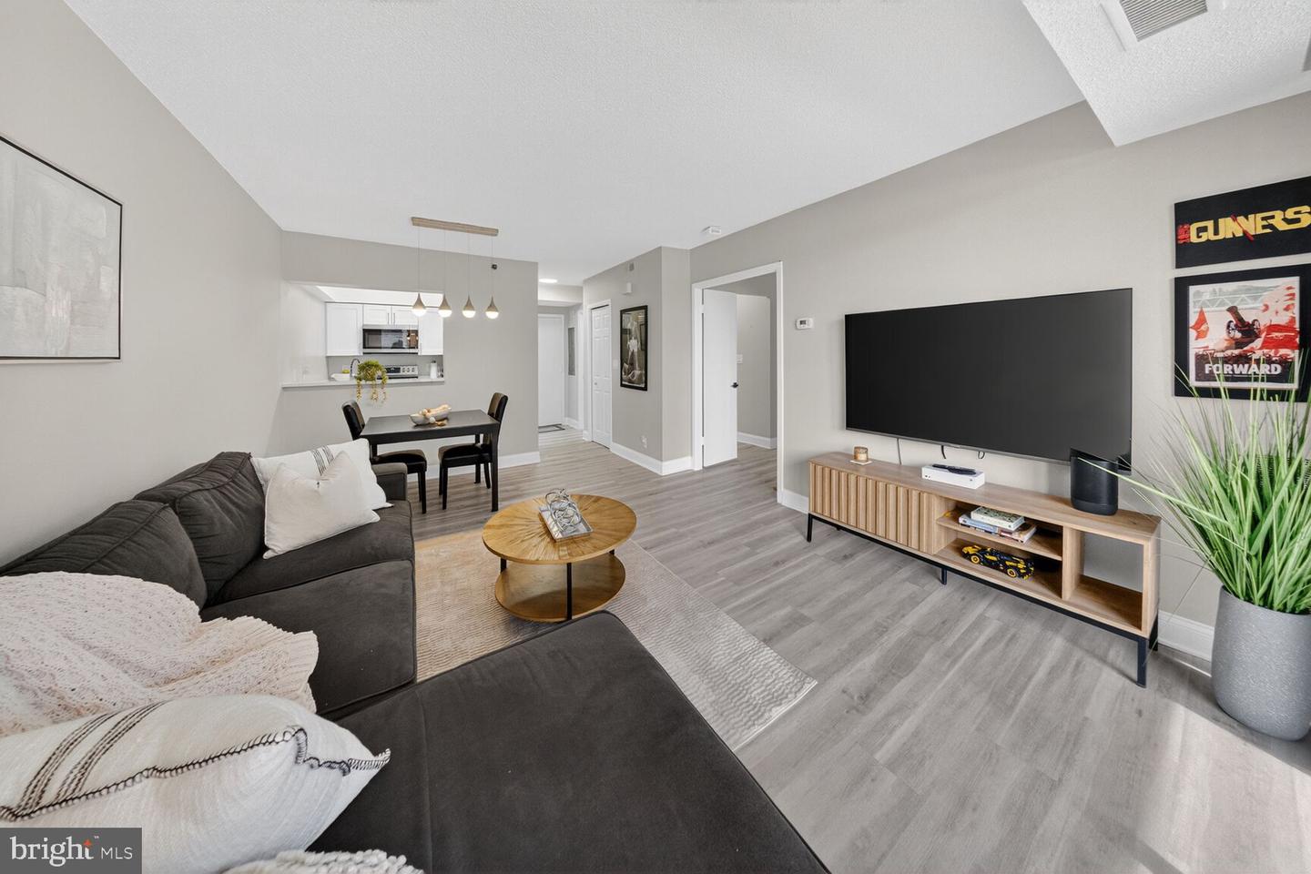 5505 SEMINARY RD #118N, FALLS CHURCH, Virginia 22041, 1 Bedroom Bedrooms, 4 Rooms Rooms,1 BathroomBathrooms,Residential,For sale,5505 SEMINARY RD #118N,VAFX2289786 MLS # VAFX2289786