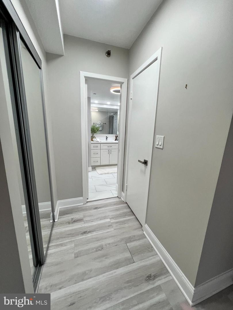 5505 SEMINARY RD #118N, FALLS CHURCH, Virginia 22041, 1 Bedroom Bedrooms, 4 Rooms Rooms,1 BathroomBathrooms,Residential,For sale,5505 SEMINARY RD #118N,VAFX2289786 MLS # VAFX2289786