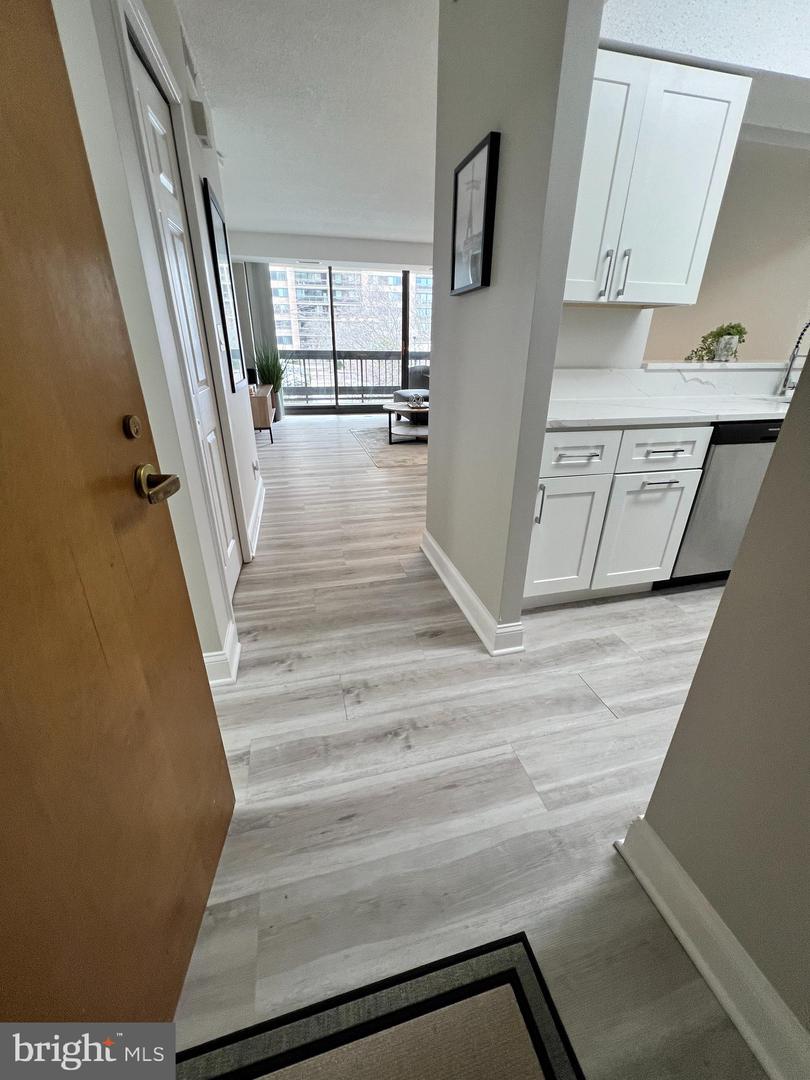 5505 SEMINARY RD #118N, FALLS CHURCH, Virginia 22041, 1 Bedroom Bedrooms, 4 Rooms Rooms,1 BathroomBathrooms,Residential,For sale,5505 SEMINARY RD #118N,VAFX2289786 MLS # VAFX2289786