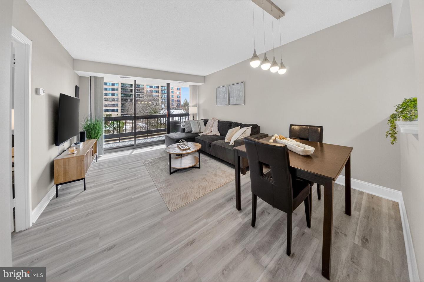 5505 SEMINARY RD #118N, FALLS CHURCH, Virginia 22041, 1 Bedroom Bedrooms, 4 Rooms Rooms,1 BathroomBathrooms,Residential,For sale,5505 SEMINARY RD #118N,VAFX2289786 MLS # VAFX2289786