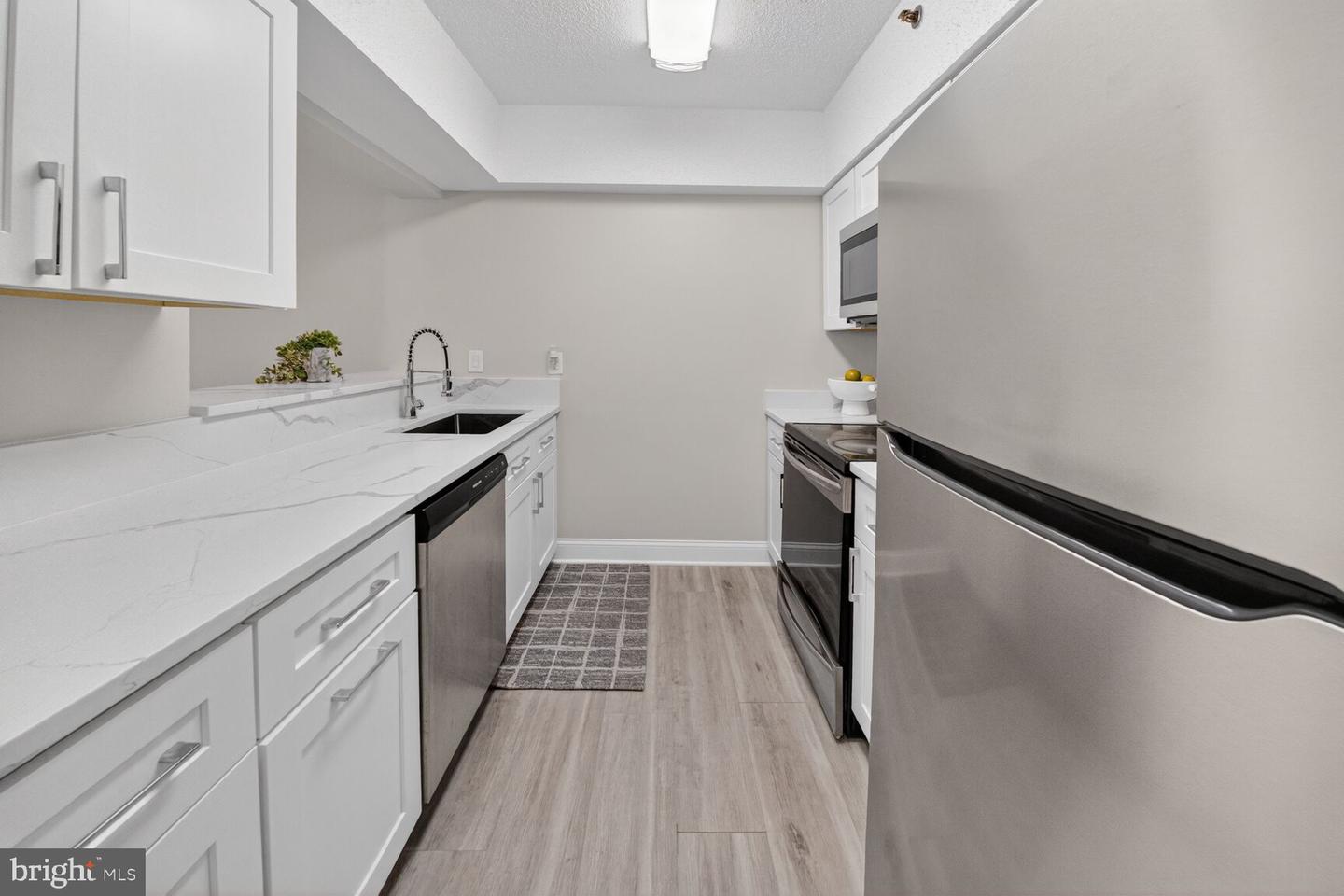 5505 SEMINARY RD #118N, FALLS CHURCH, Virginia 22041, 1 Bedroom Bedrooms, 4 Rooms Rooms,1 BathroomBathrooms,Residential,For sale,5505 SEMINARY RD #118N,VAFX2289786 MLS # VAFX2289786