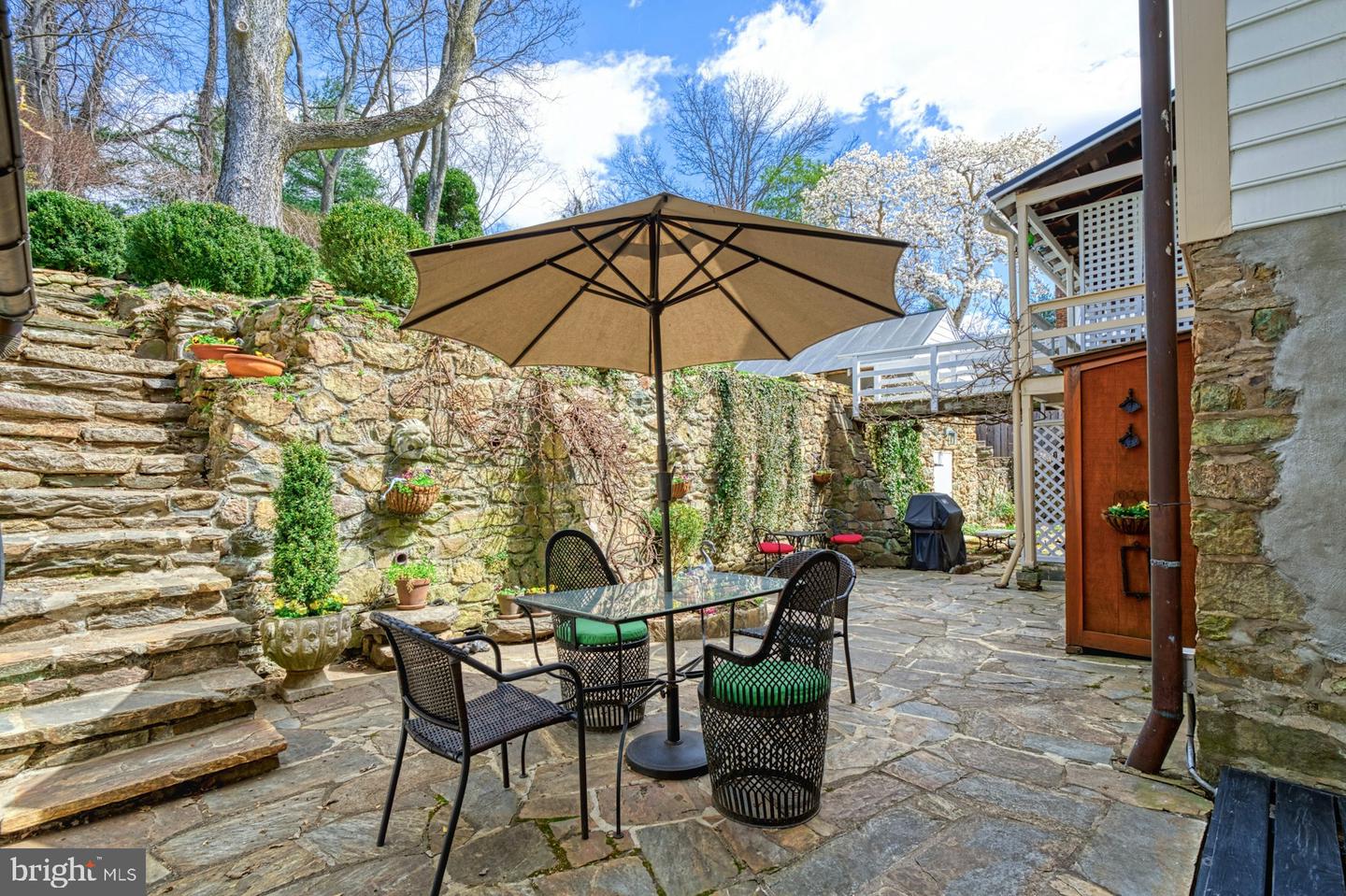 40162 MAIN ST, WATERFORD, Virginia 20197, 4 Bedrooms Bedrooms, ,3 BathroomsBathrooms,Residential,For sale,40162 MAIN ST,VALO2115492 MLS # VALO2115492