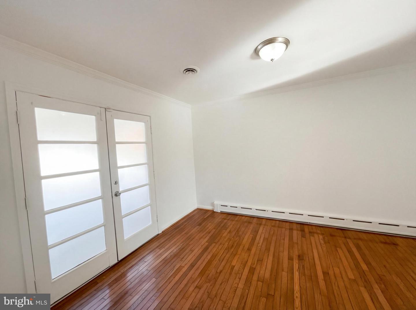 6048 OLD TELEGRAPH RD, ALEXANDRIA, Virginia 22310, 5 Bedrooms Bedrooms, ,3 BathroomsBathrooms,Residential,For sale,6048 OLD TELEGRAPH RD,VAFX2289850 MLS # VAFX2289850