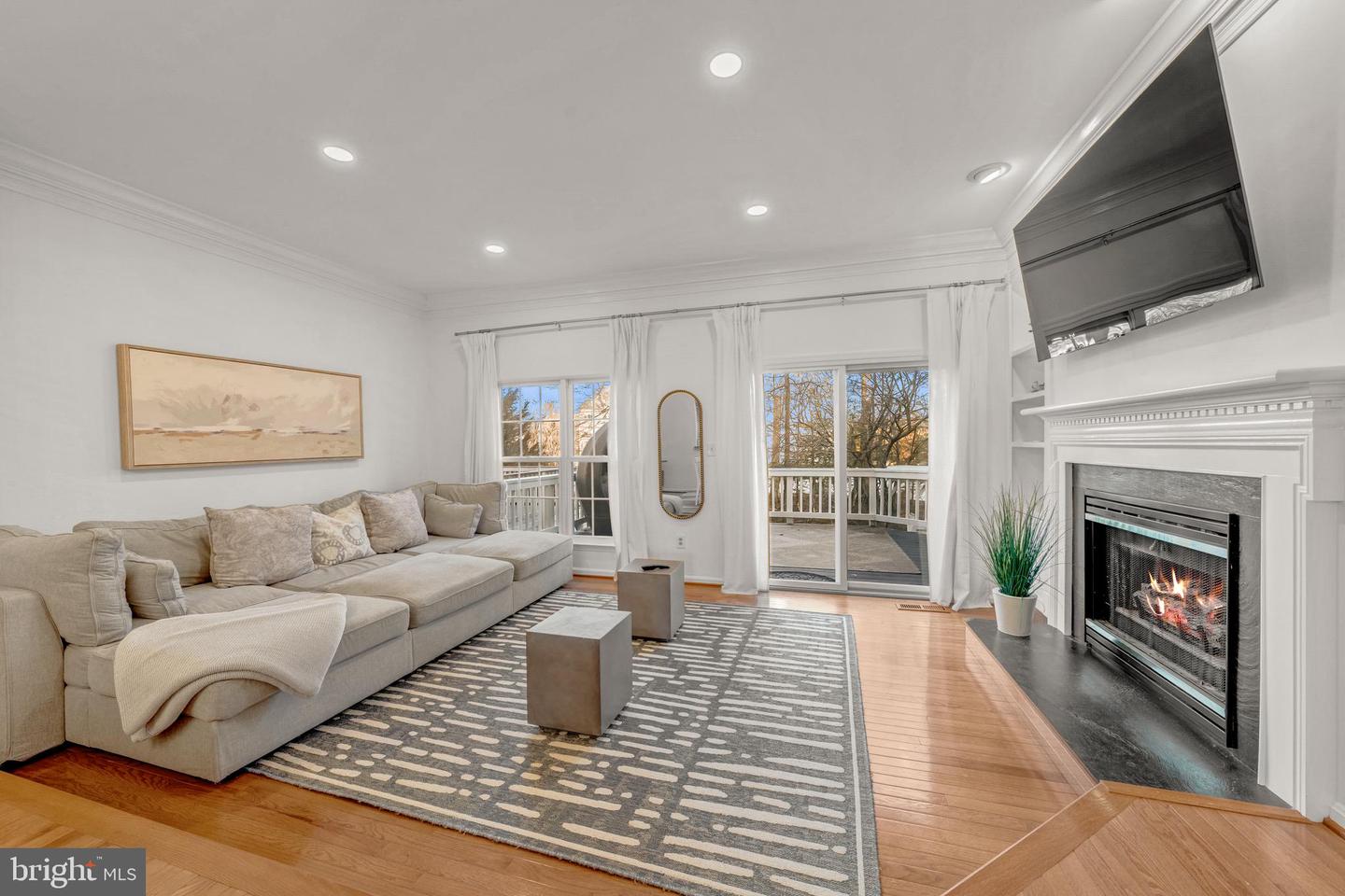 12027 EDGEMERE CIR, RESTON, Virginia 20190, 3 Bedrooms Bedrooms, 11 Rooms Rooms,2 BathroomsBathrooms,Residential,For sale,12027 EDGEMERE CIR,VAFX2289920 MLS # VAFX2289920