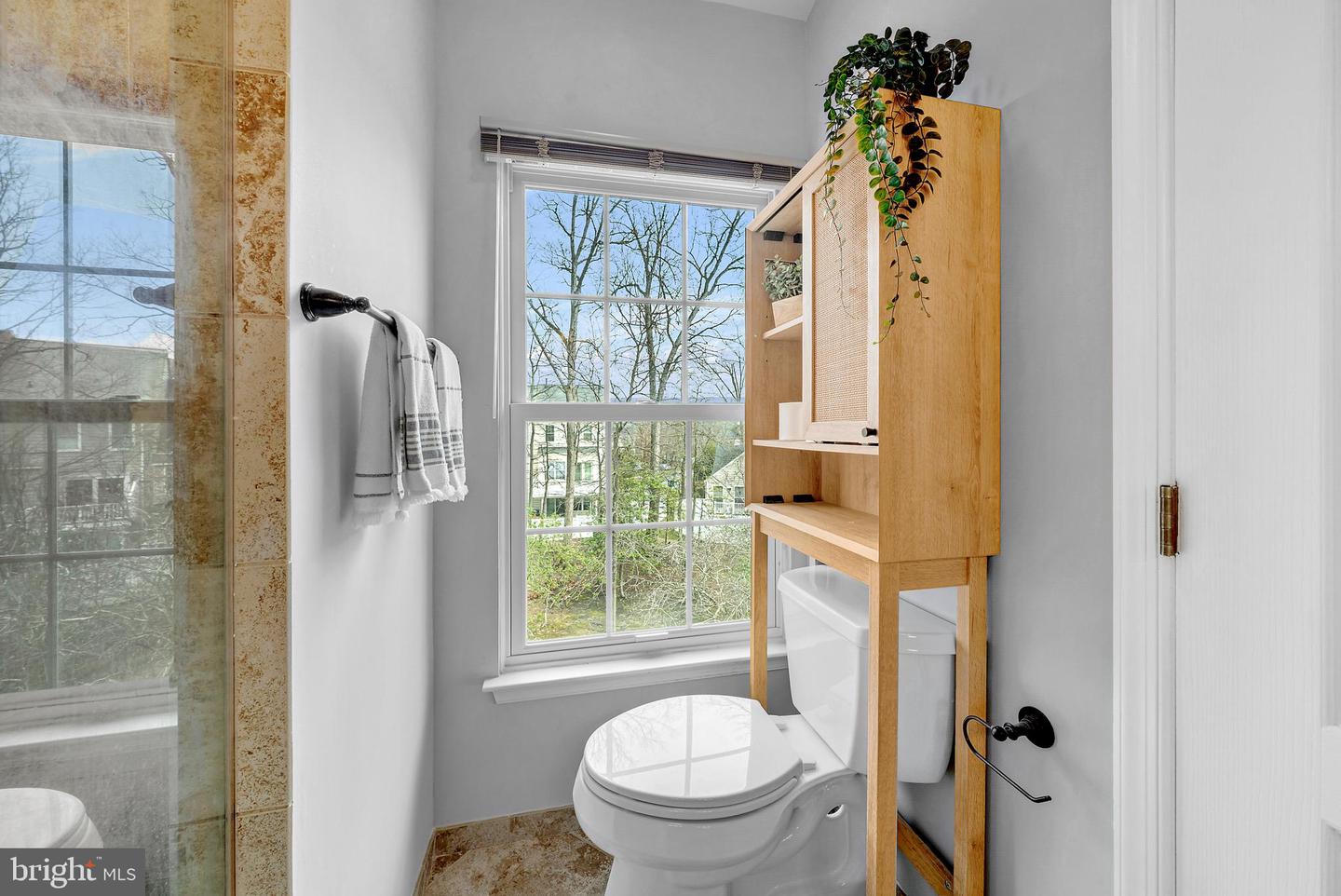 12027 EDGEMERE CIR, RESTON, Virginia 20190, 3 Bedrooms Bedrooms, 11 Rooms Rooms,2 BathroomsBathrooms,Residential,For sale,12027 EDGEMERE CIR,VAFX2289920 MLS # VAFX2289920 12027 EDGEMERE CIR, RESTON, Virginia 20190, 3 Bedrooms Bedrooms, 11 Rooms Rooms,2 BathroomsBathrooms,Residential,For sale,12027 EDGEMERE CIR,VAFX2289920 MLS # VAFX2289920